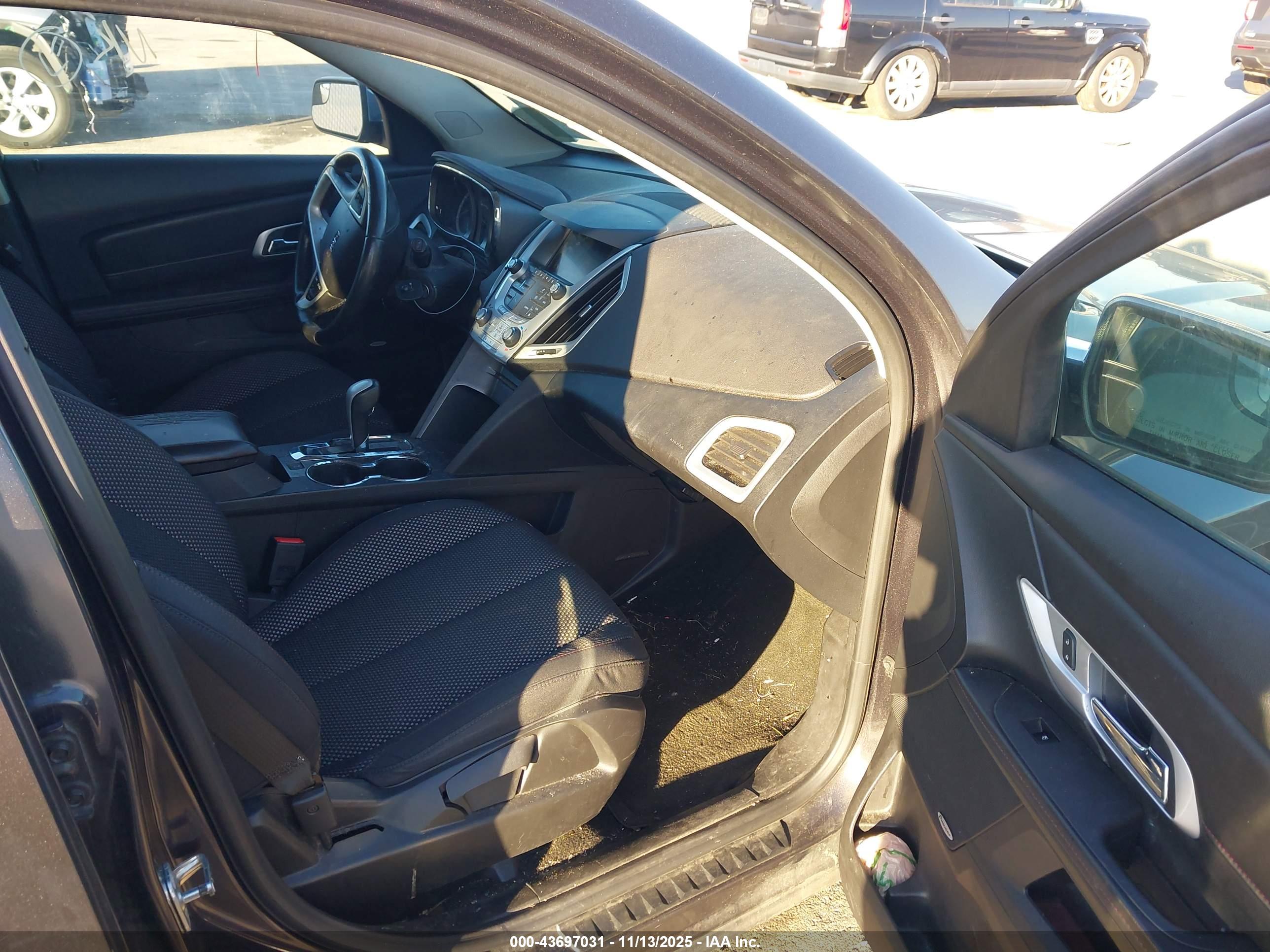 GMC TERRAIN image 5