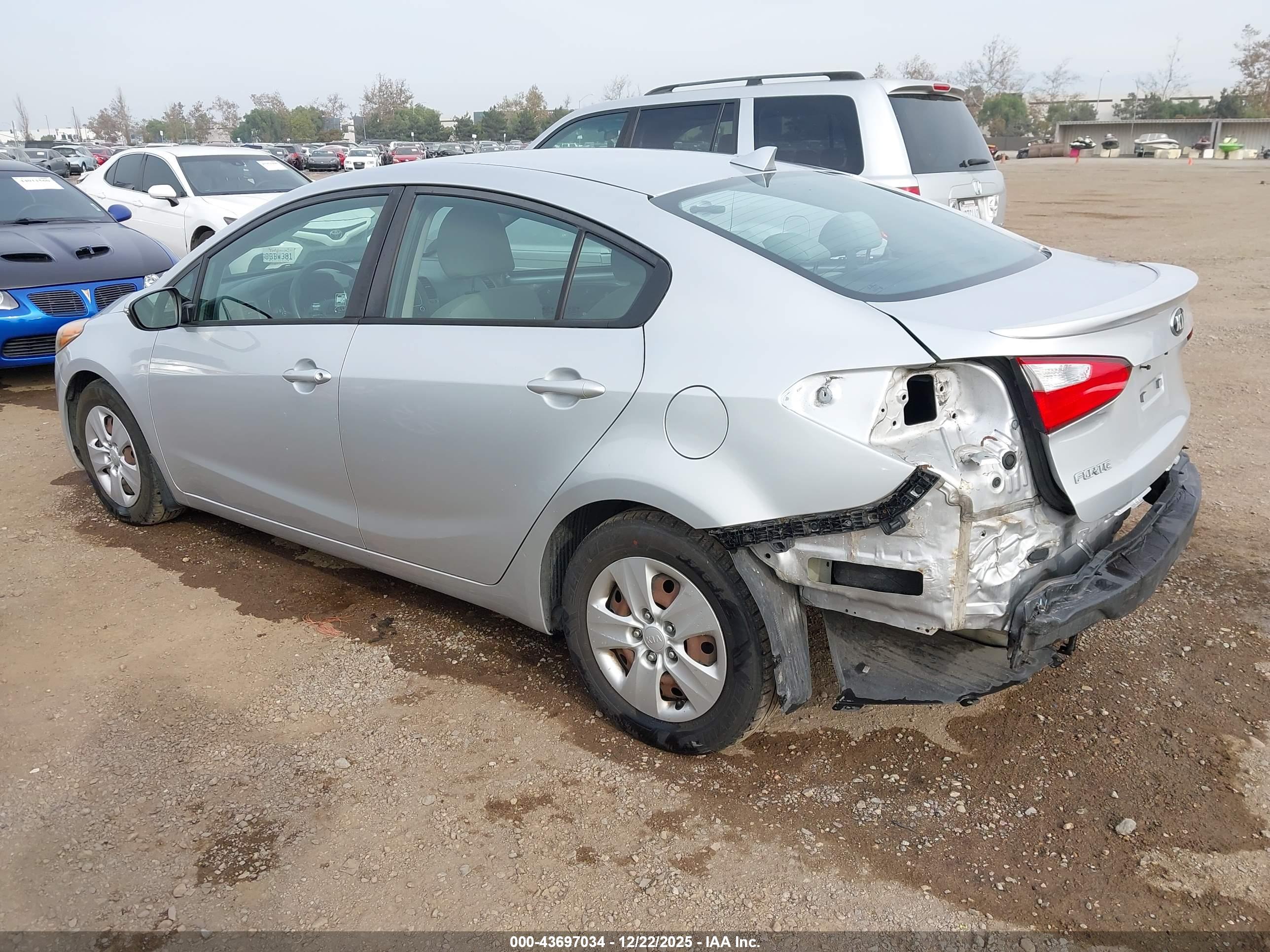 KIA FORTE image 3