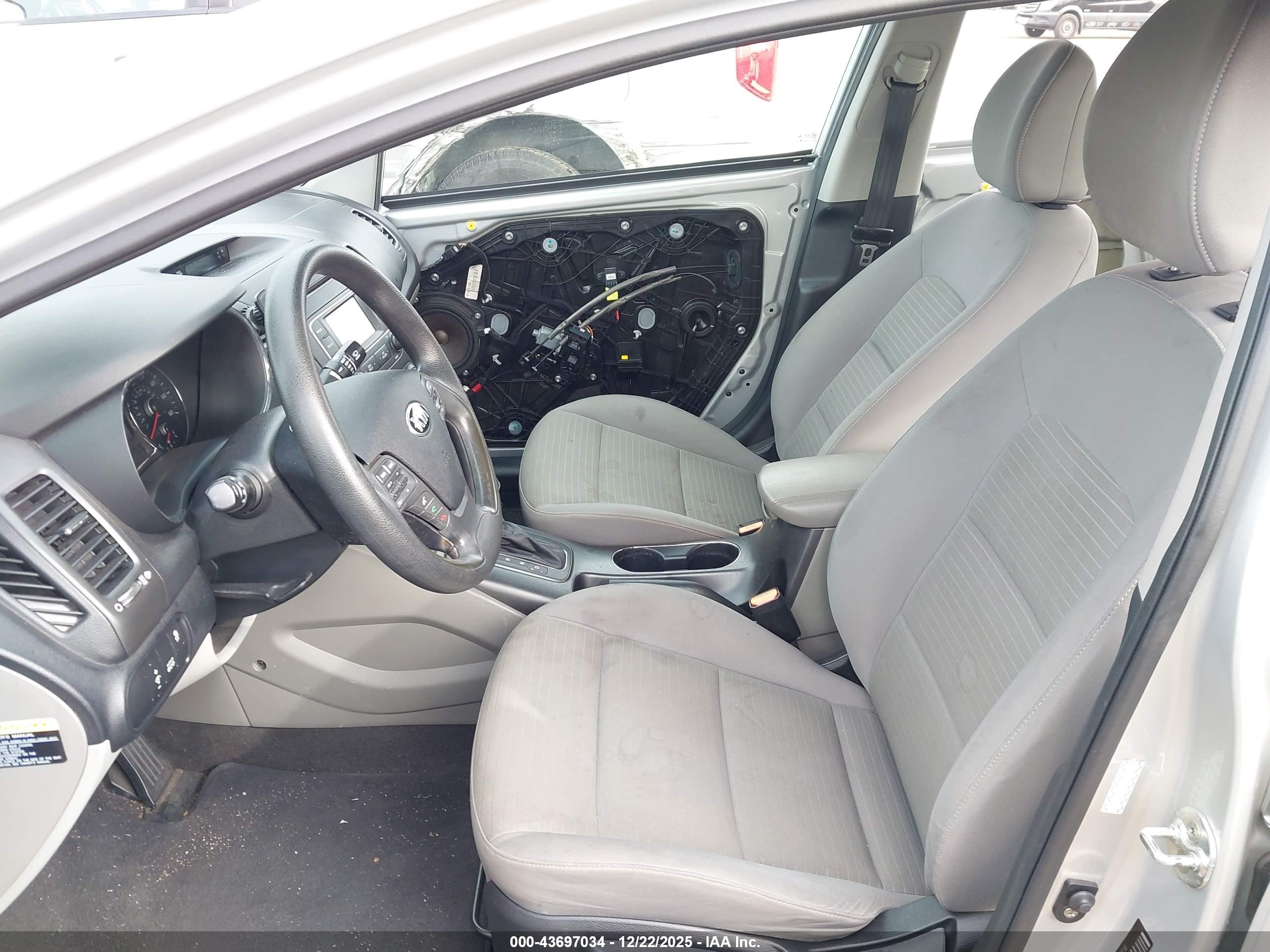 KIA FORTE image 5