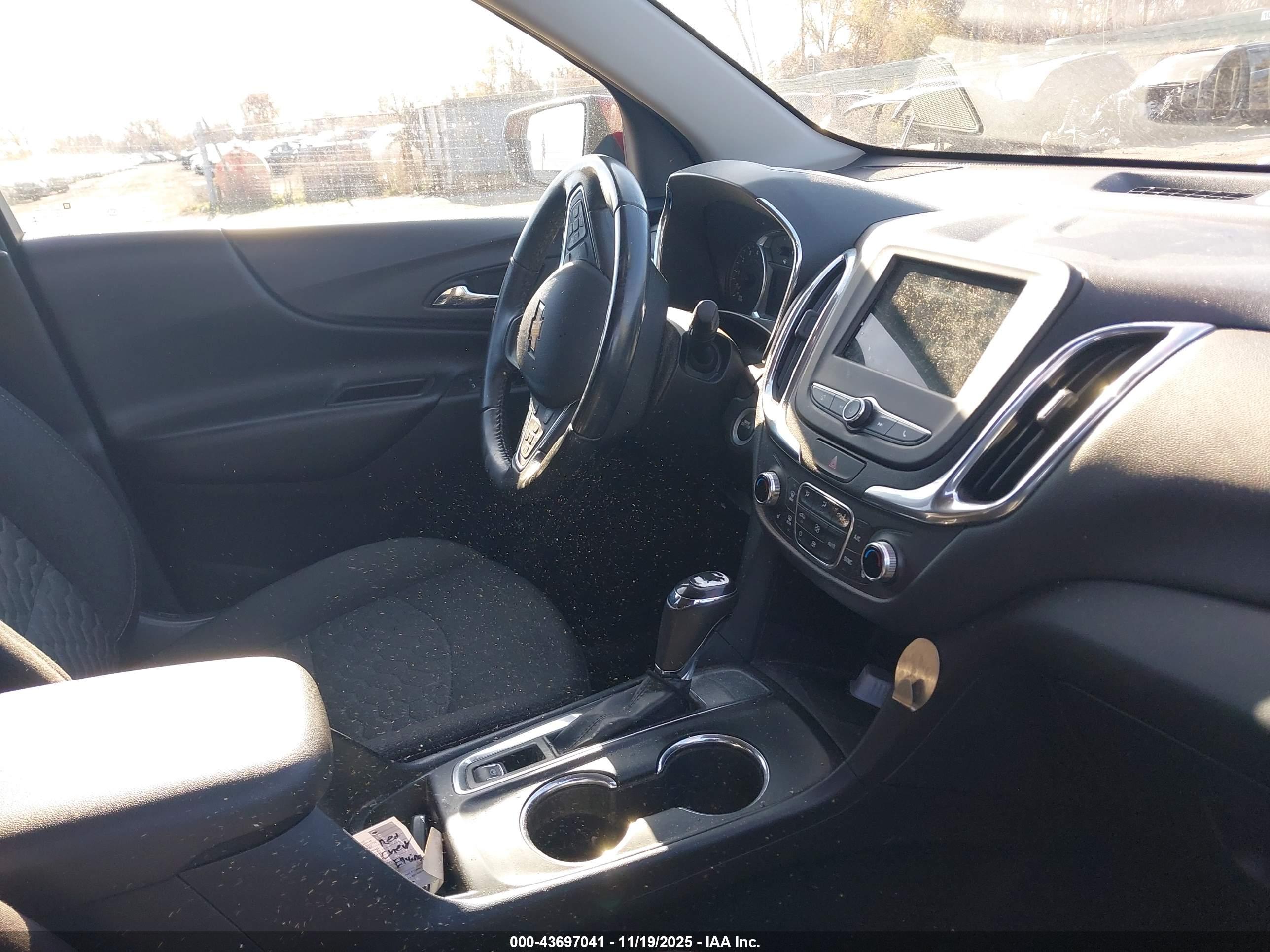 CHEVROLET EQUINOX image 5