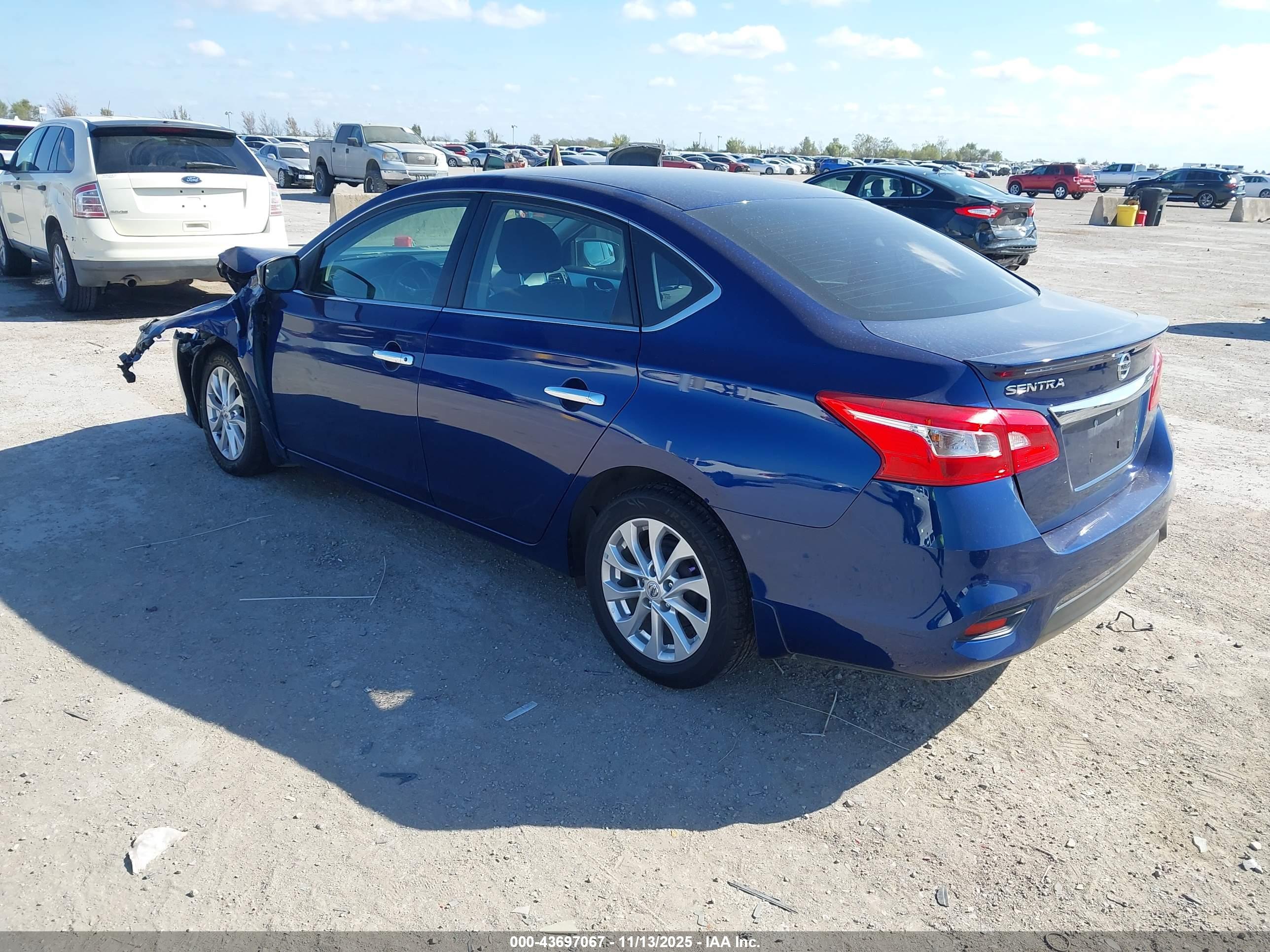 NISSAN SENTRA image 3