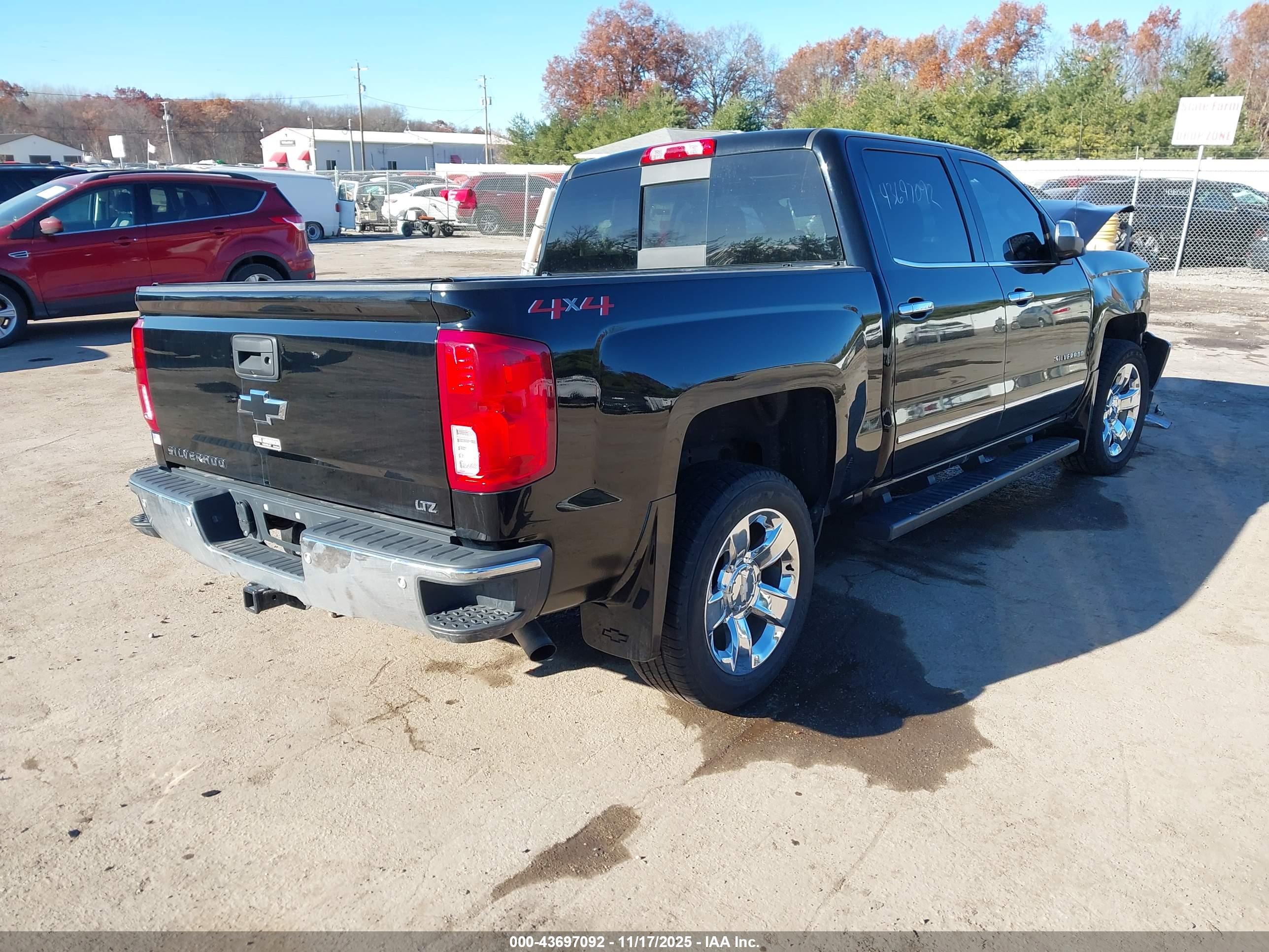 CHEVROLET SILVERADO image 4