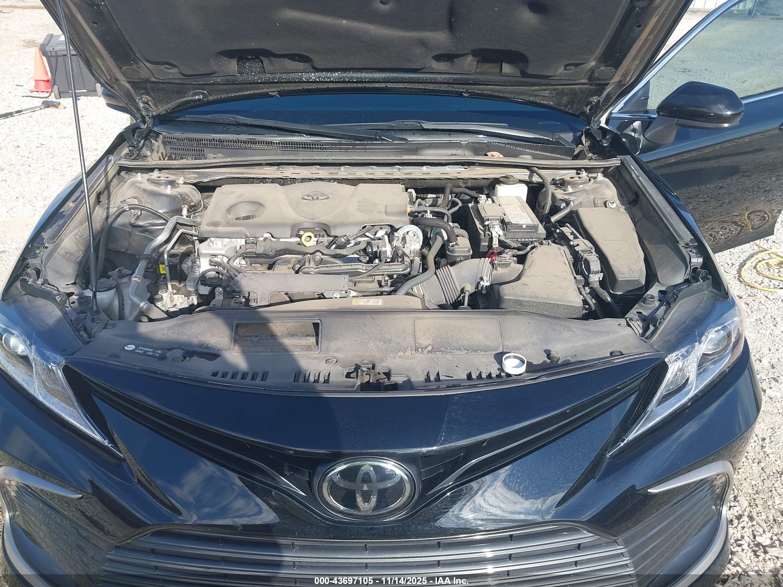 TOYOTA CAMRY image 10
