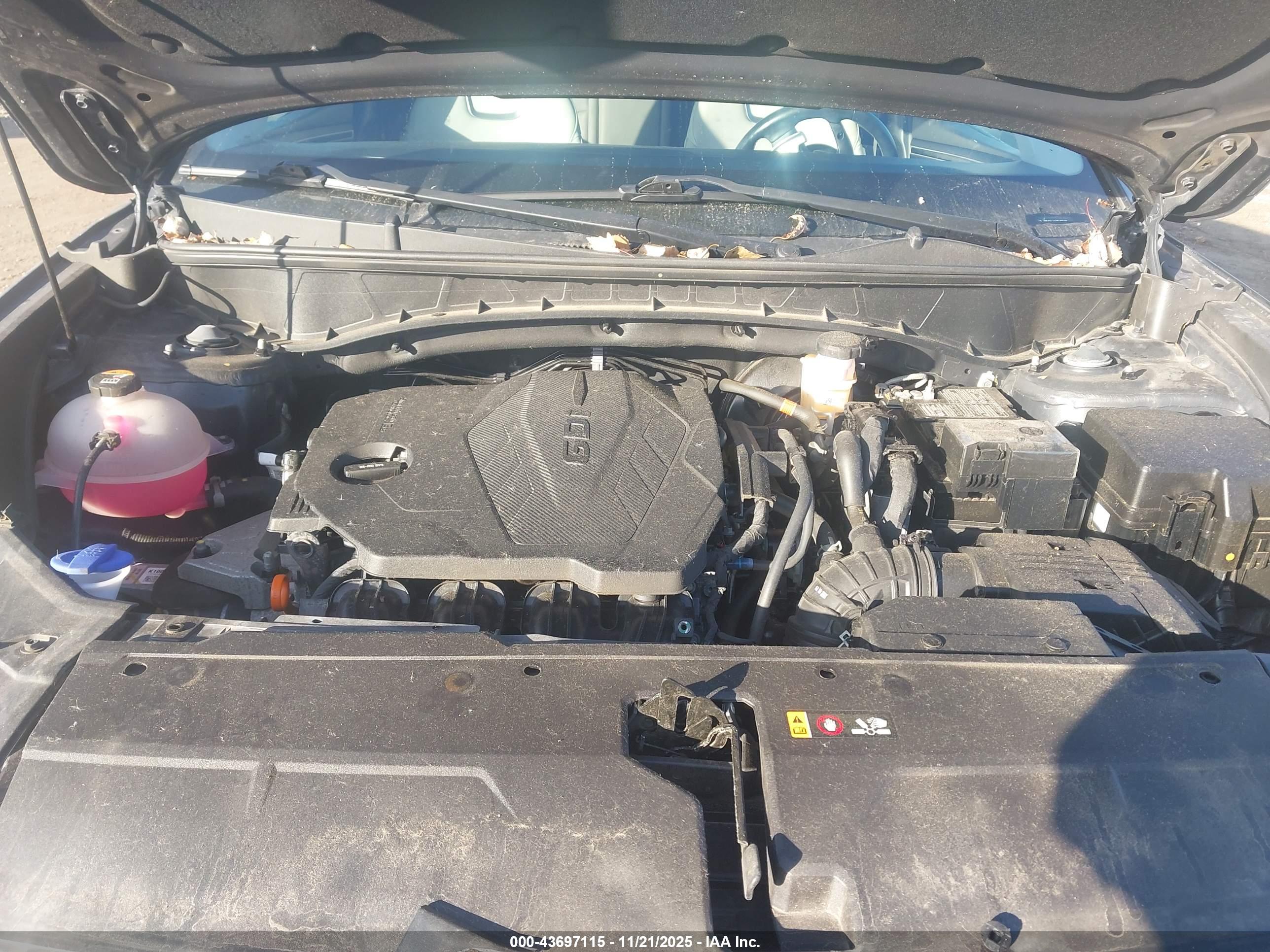 HYUNDAI TUCSON image 10