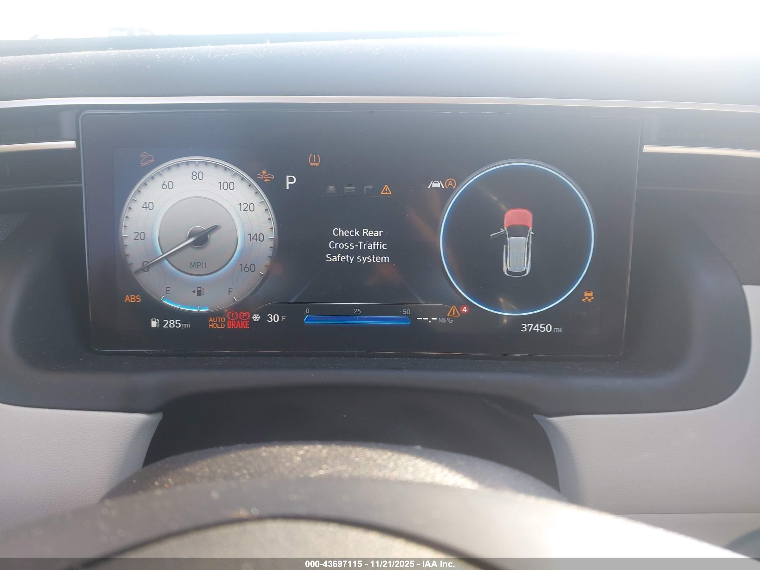 HYUNDAI TUCSON image 7