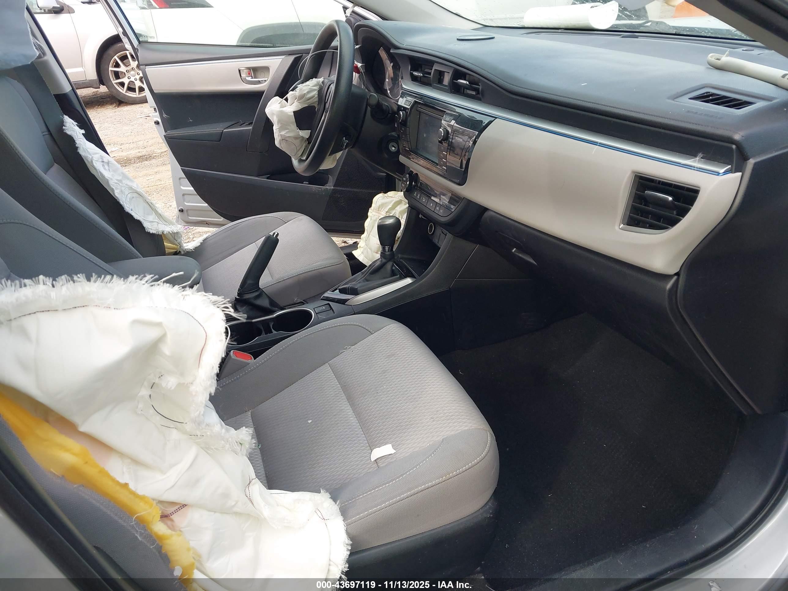 TOYOTA COROLLA image 5