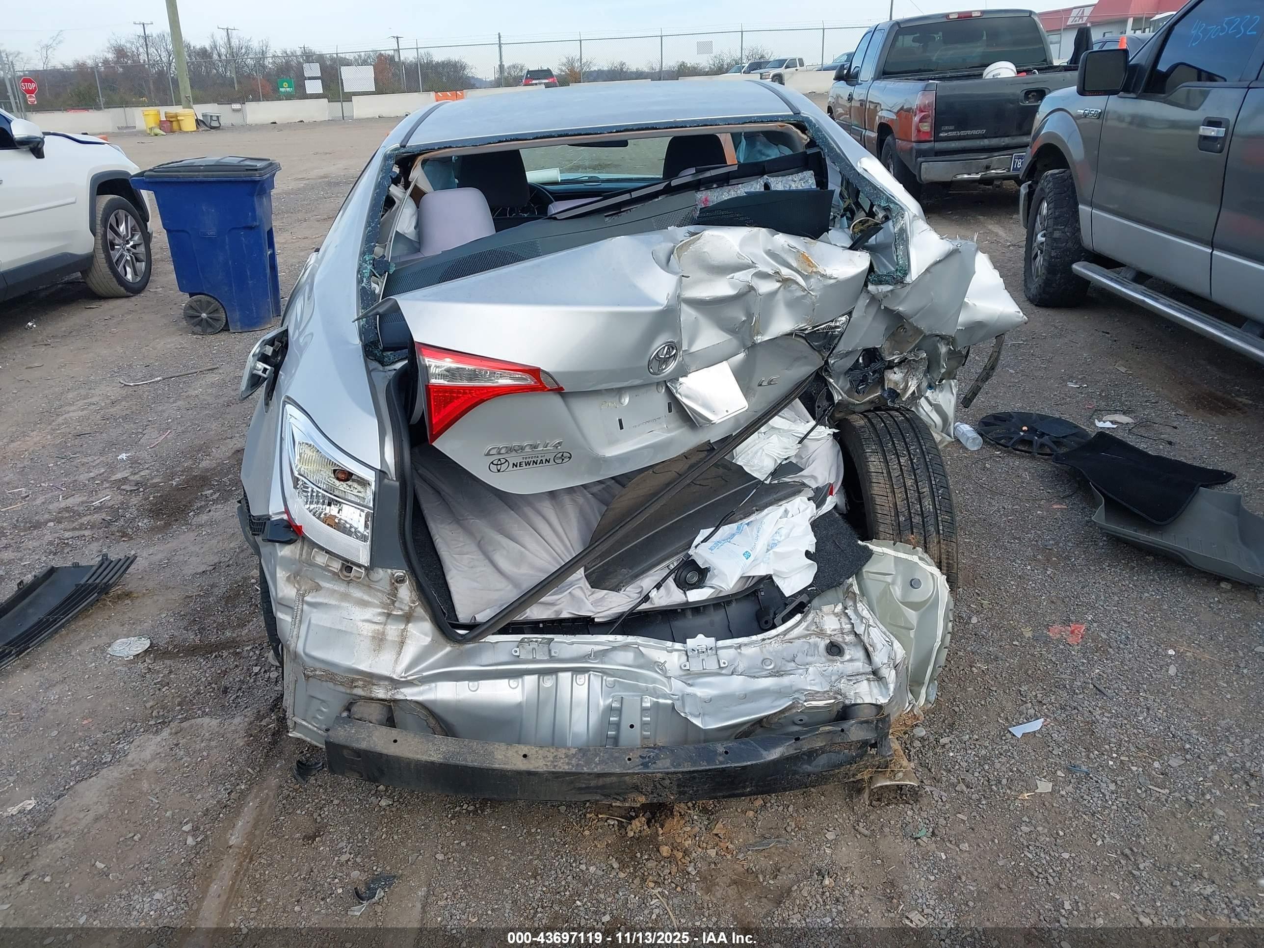 TOYOTA COROLLA image 6