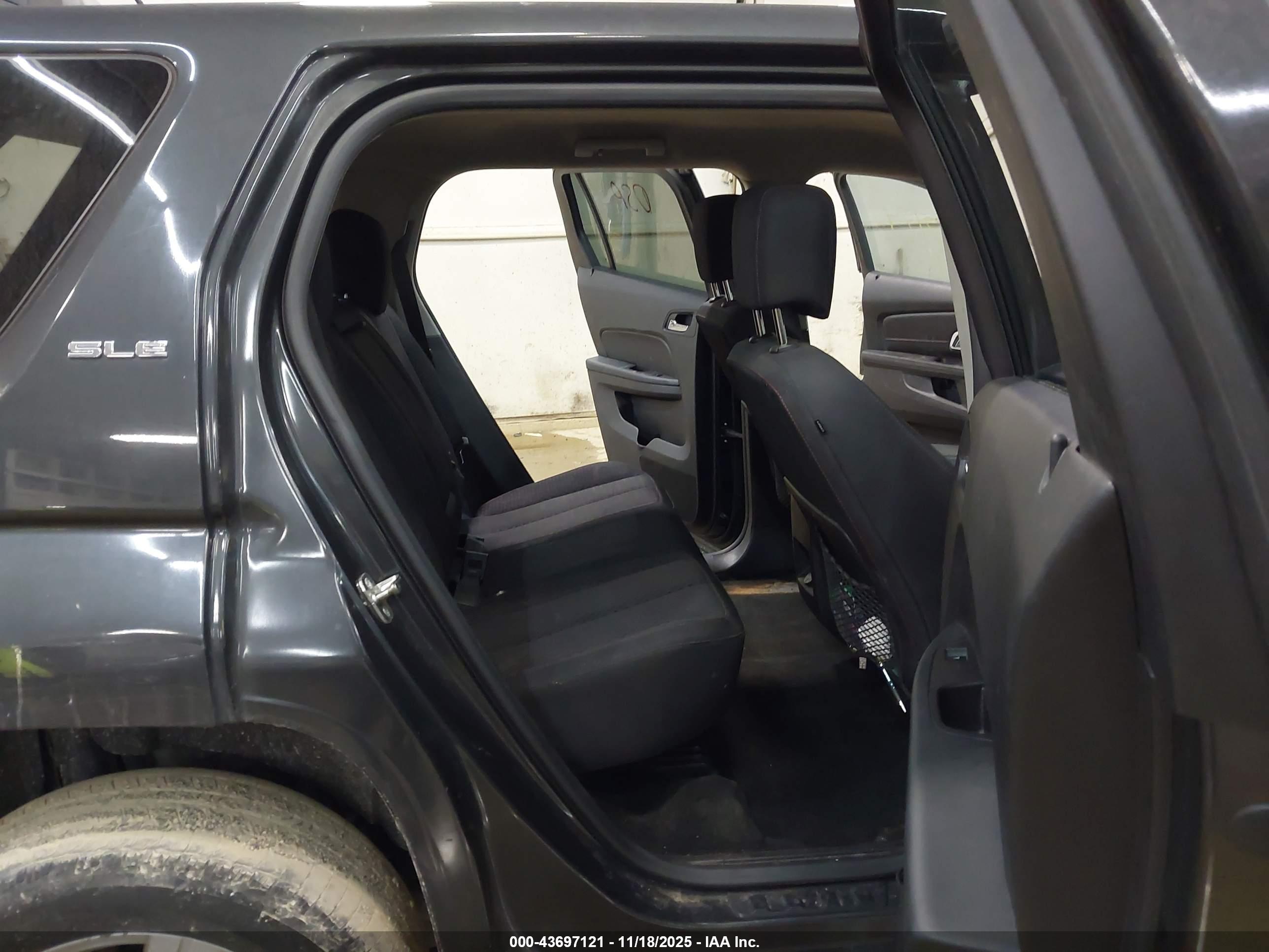GMC TERRAIN image 8