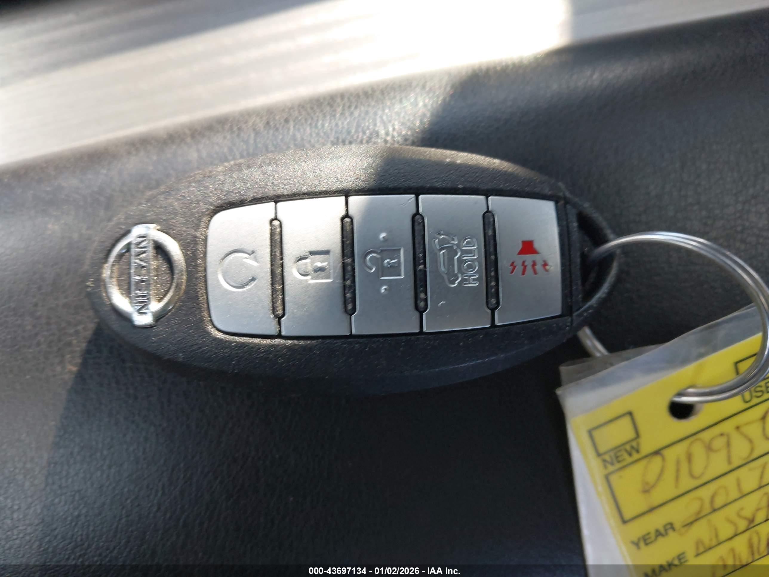 NISSAN MURANO image 11