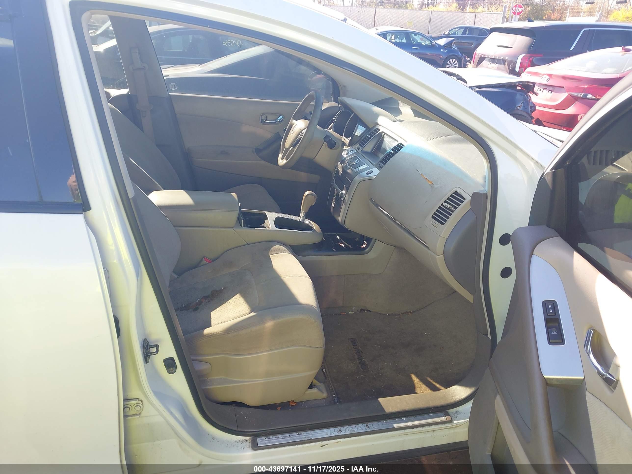 NISSAN MURANO image 5
