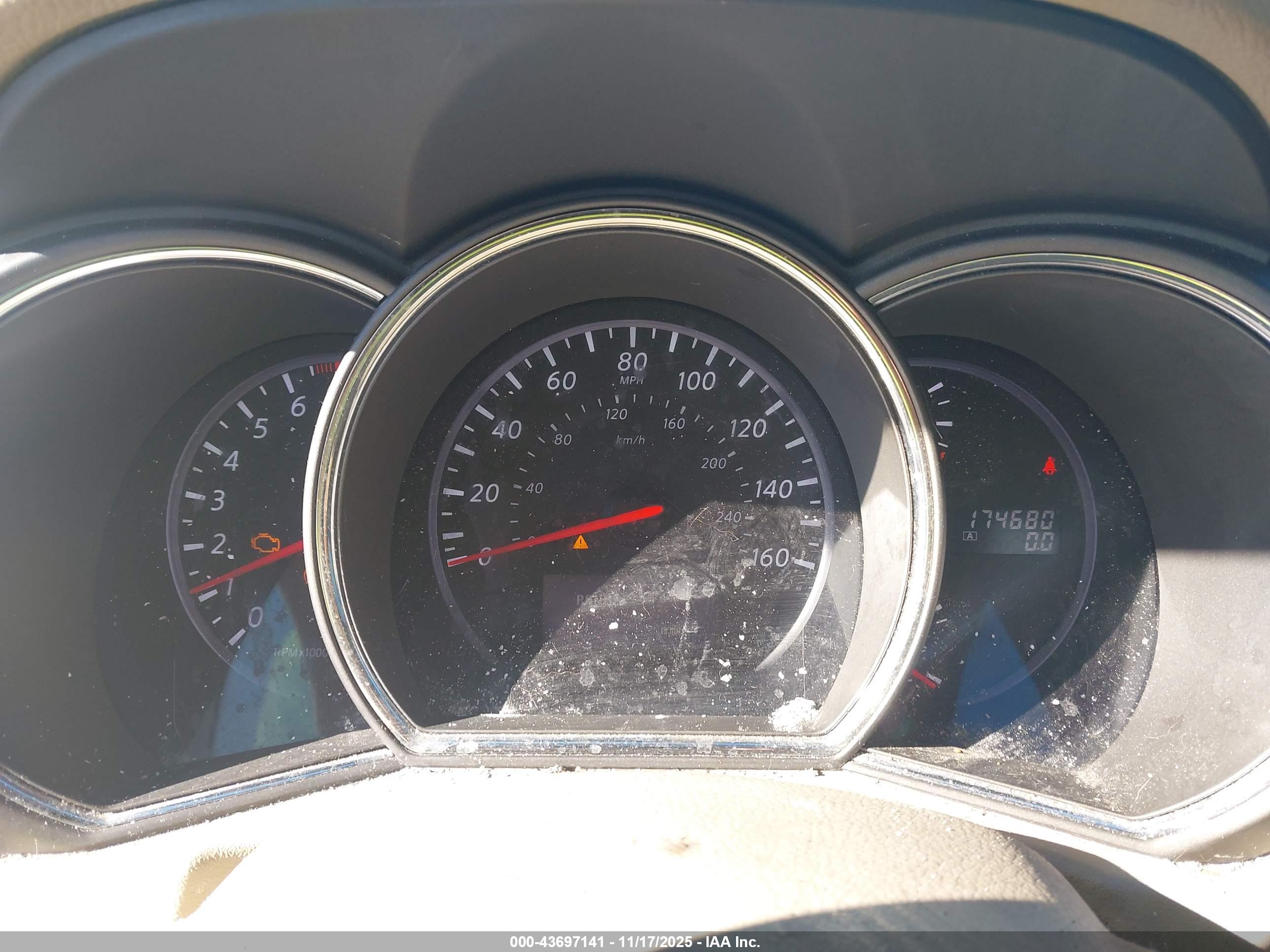 NISSAN MURANO image 7