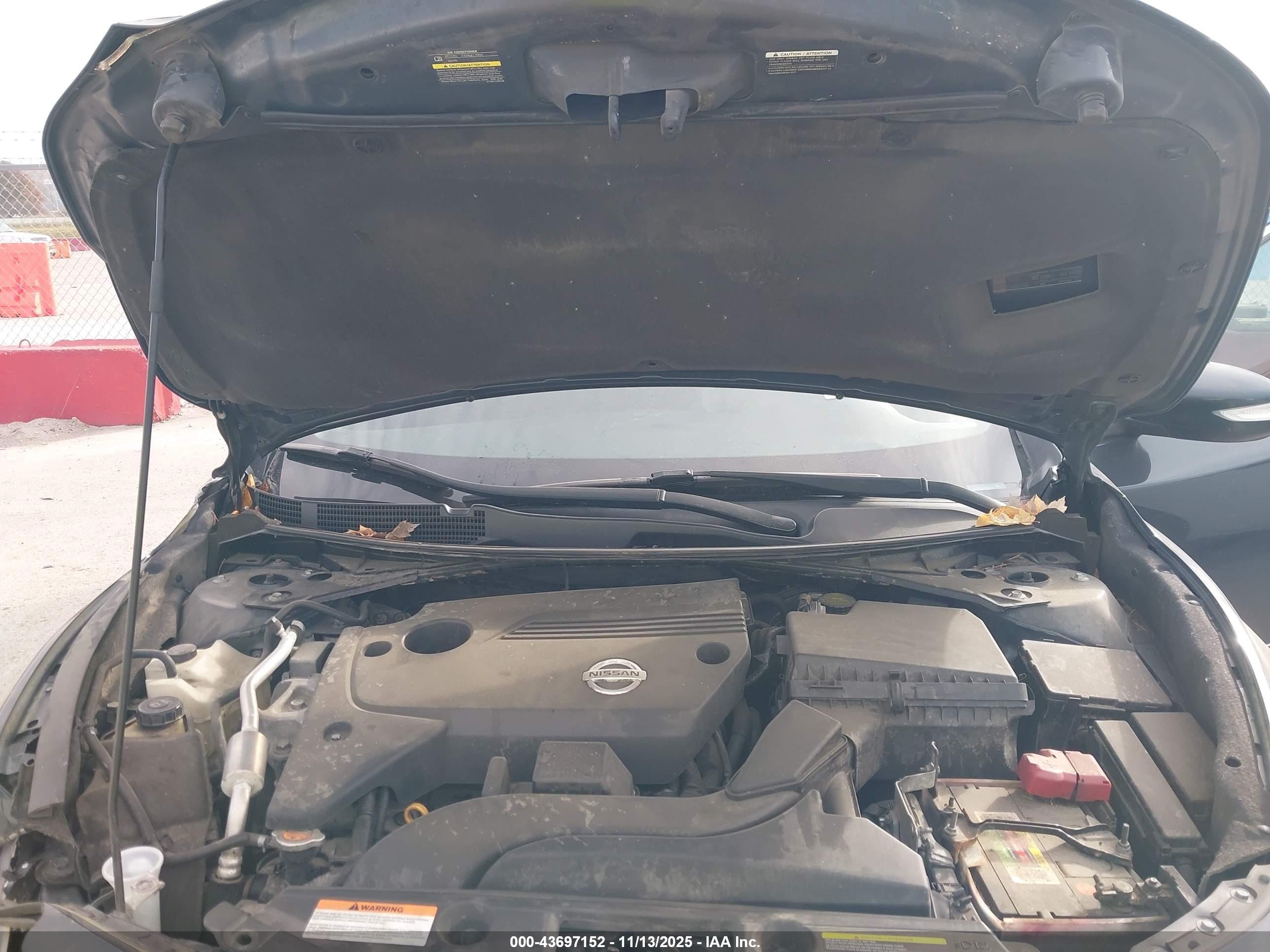 NISSAN ALTIMA image 10