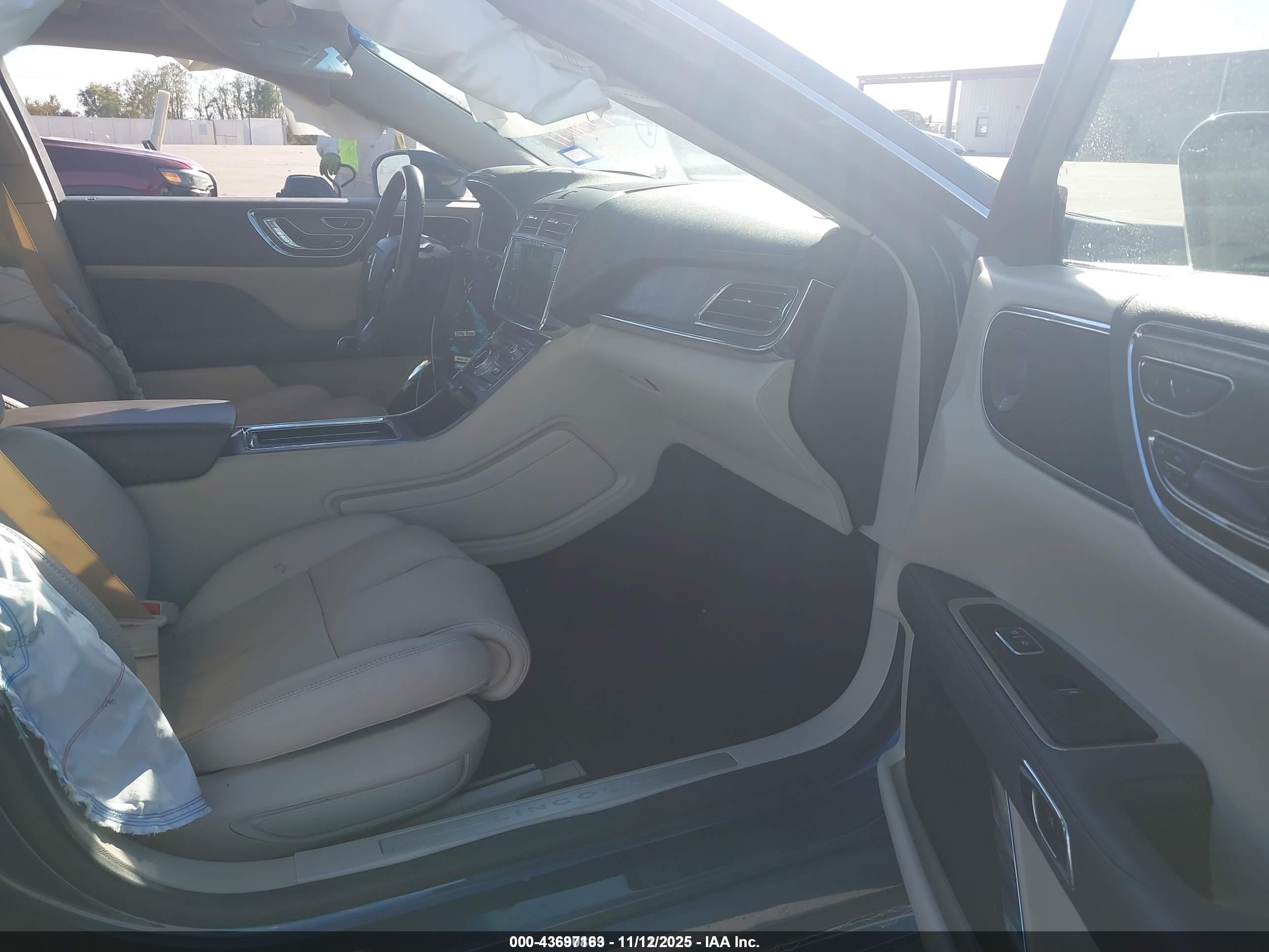 LINCOLN CONTINENTAL image 5