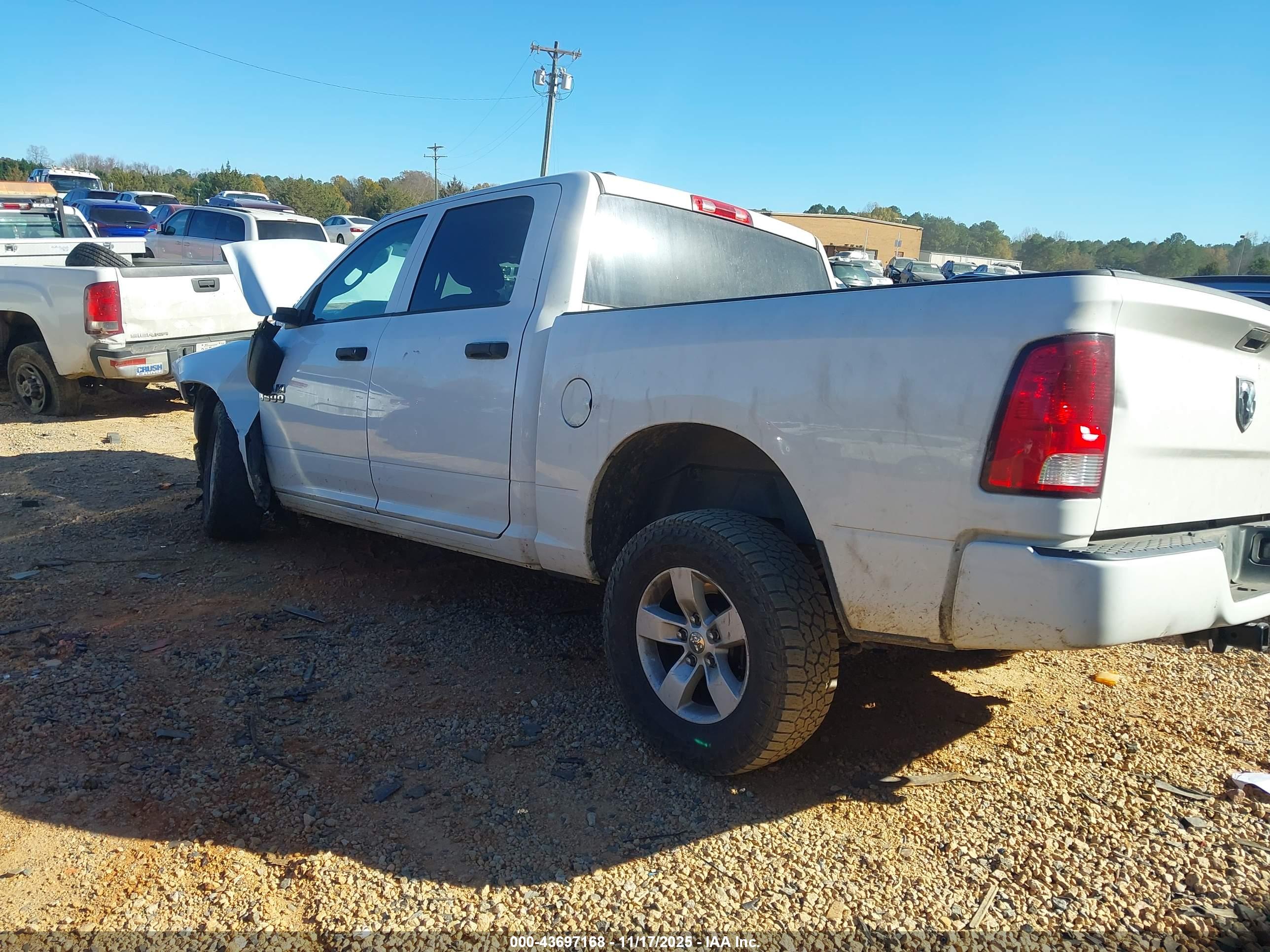 RAM 1500 image 3