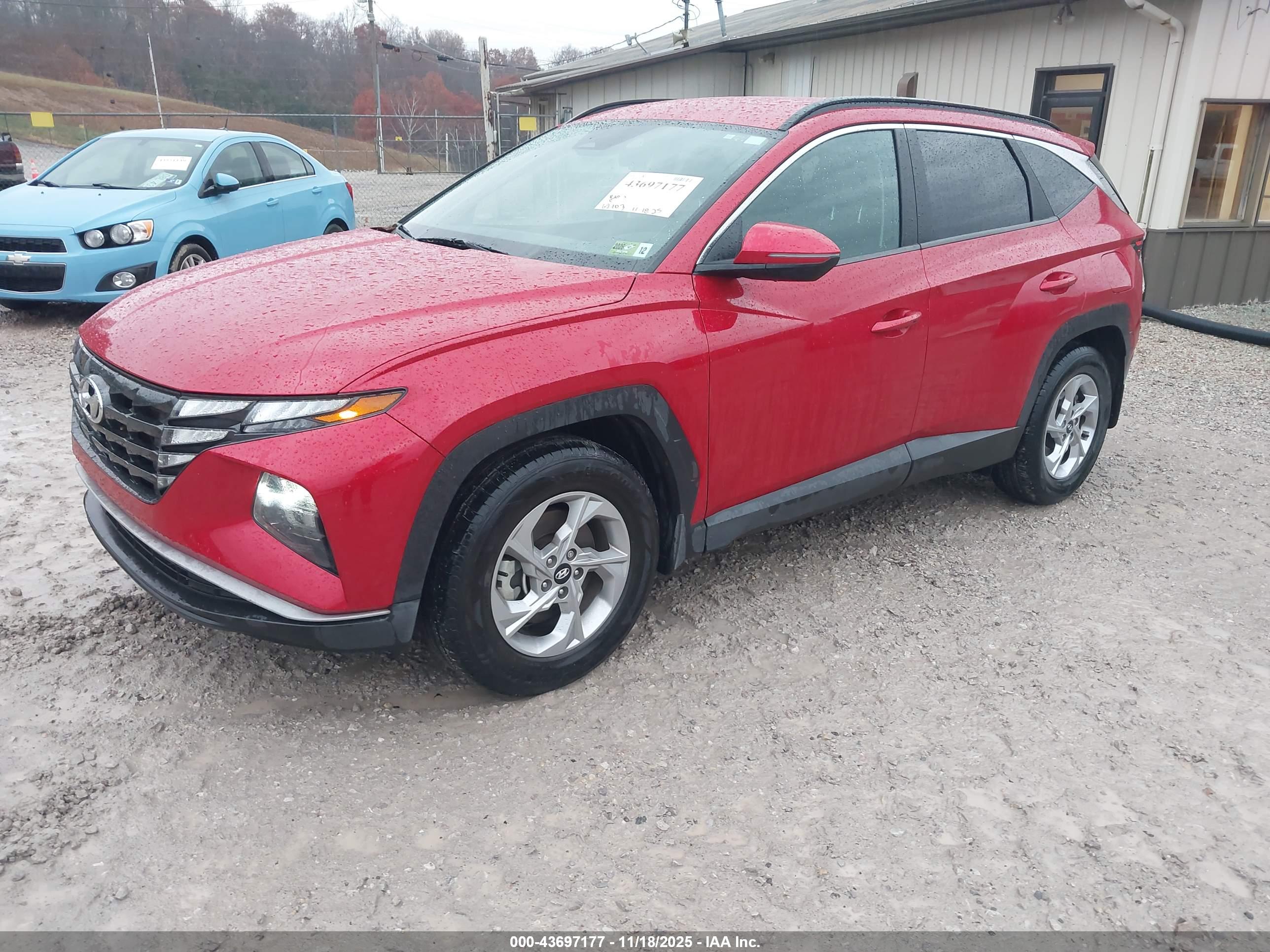 HYUNDAI TUCSON image 2