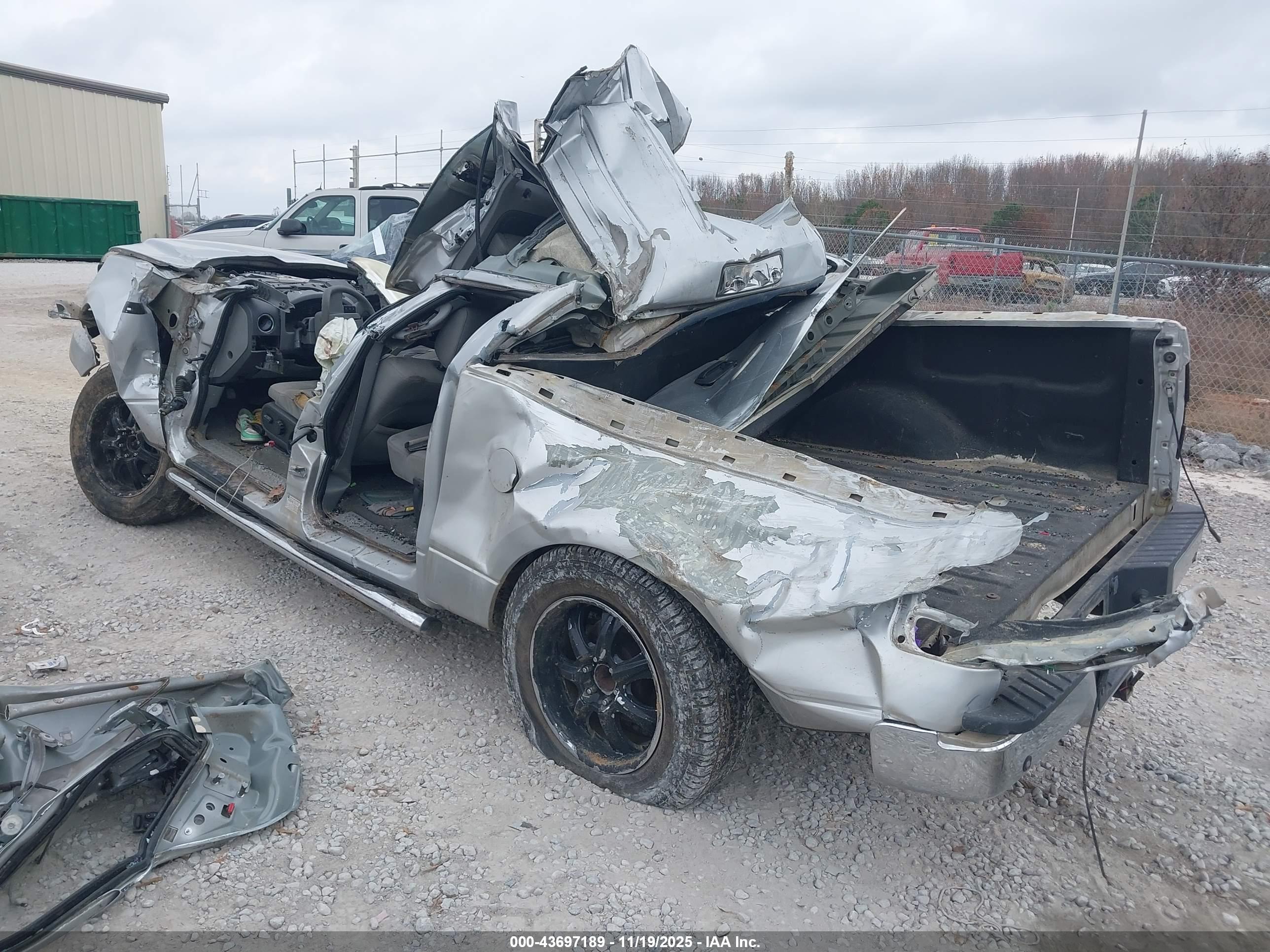 FORD F-150 image 3