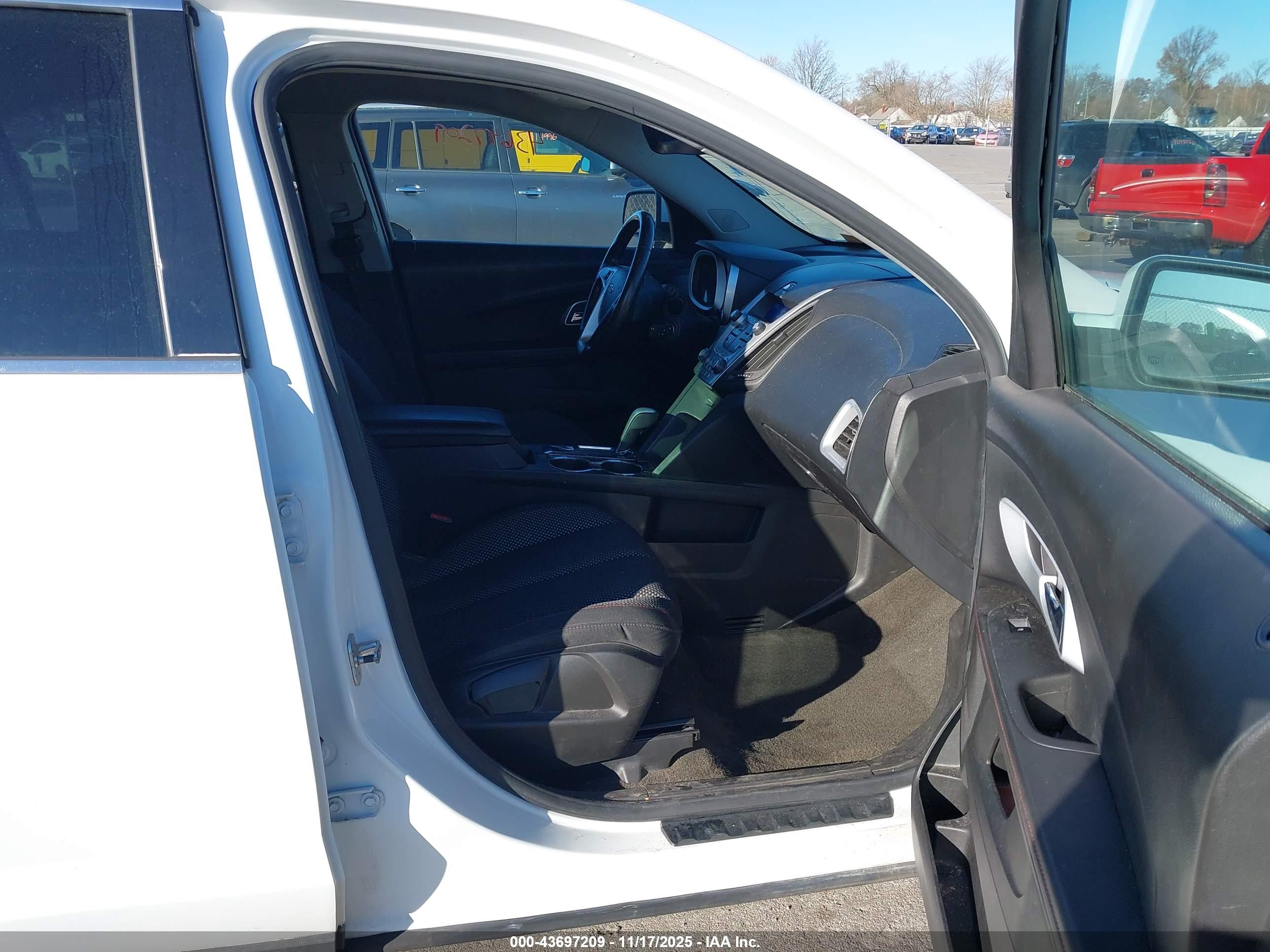 CHEVROLET EQUINOX image 5