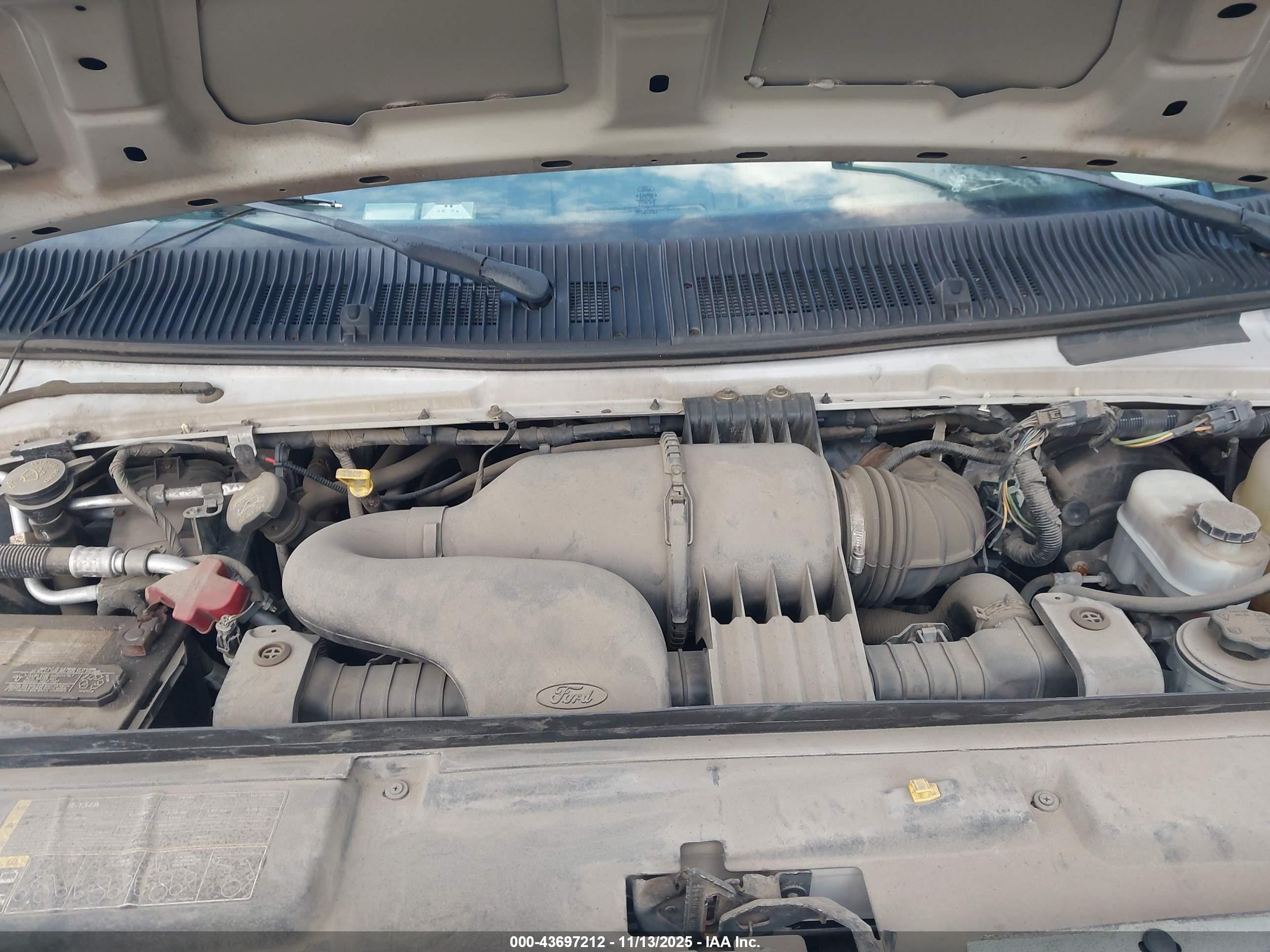 FORD E-250 image 10