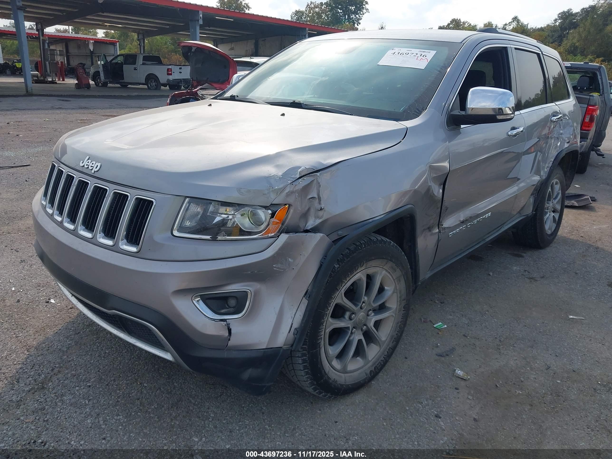 JEEP GRAND image 2