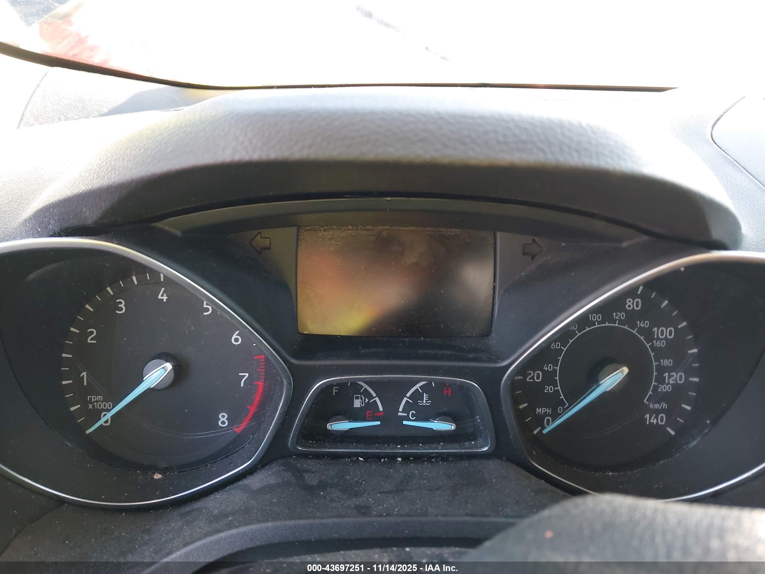 FORD ESCAPE image 7