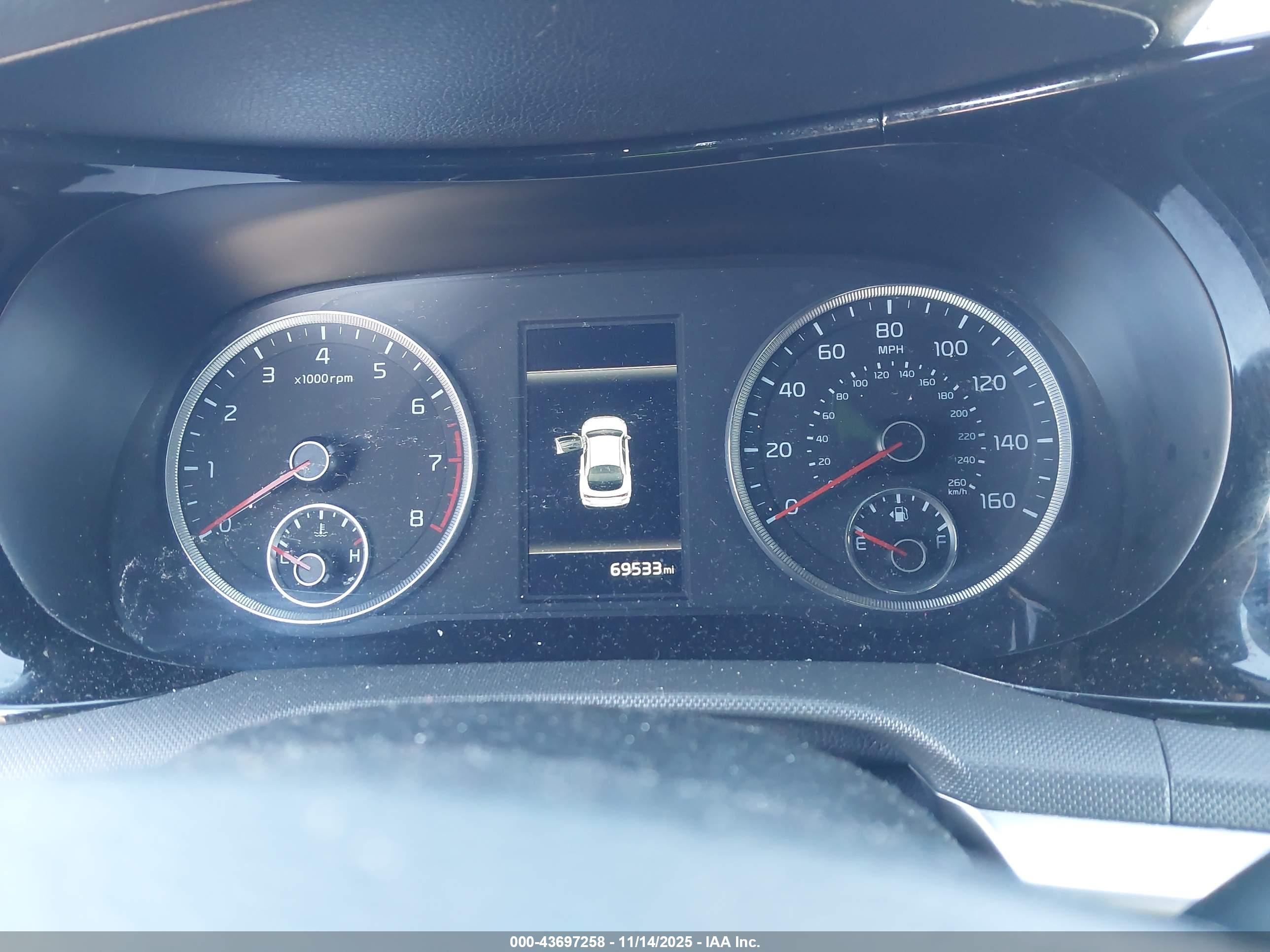 KIA K5 image 7