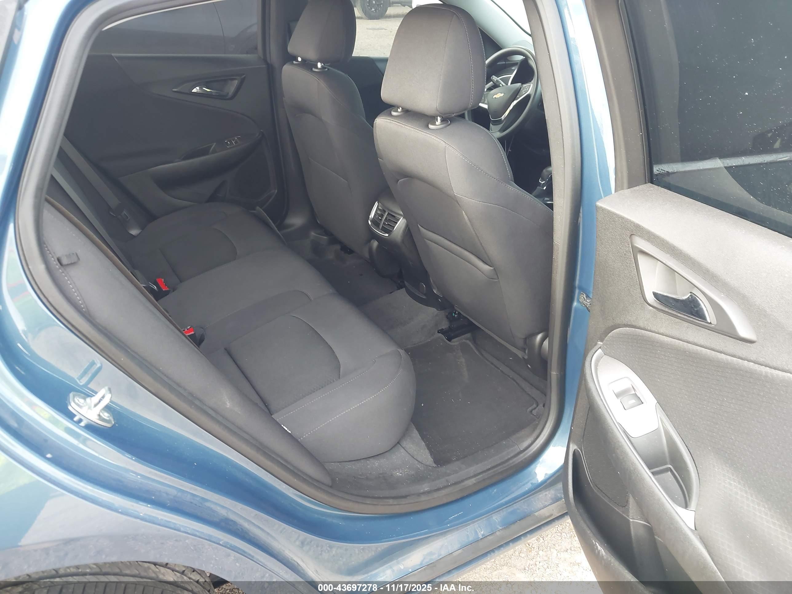CHEVROLET MALIBU image 8
