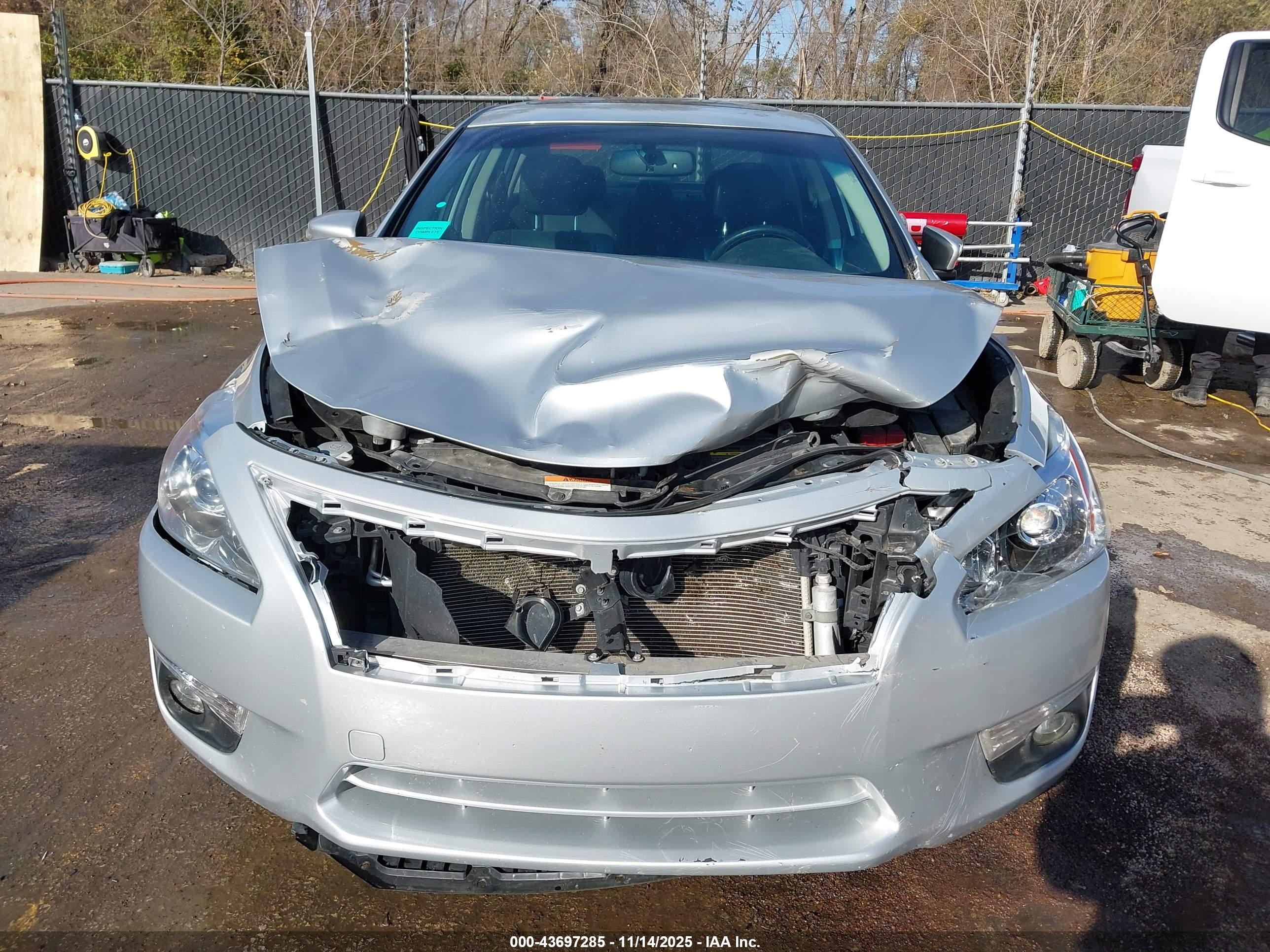 NISSAN ALTIMA image 6
