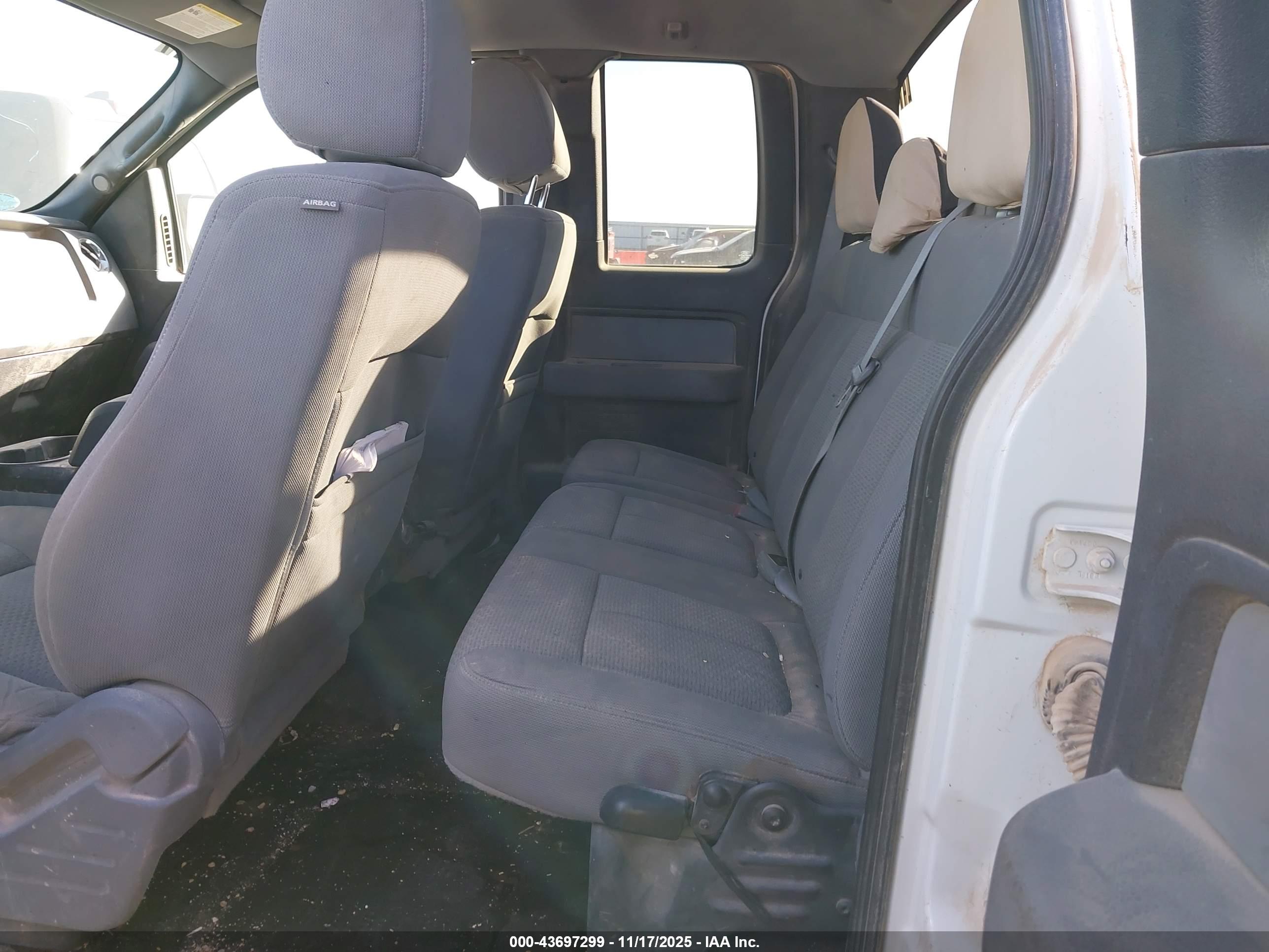FORD F-150 image 8