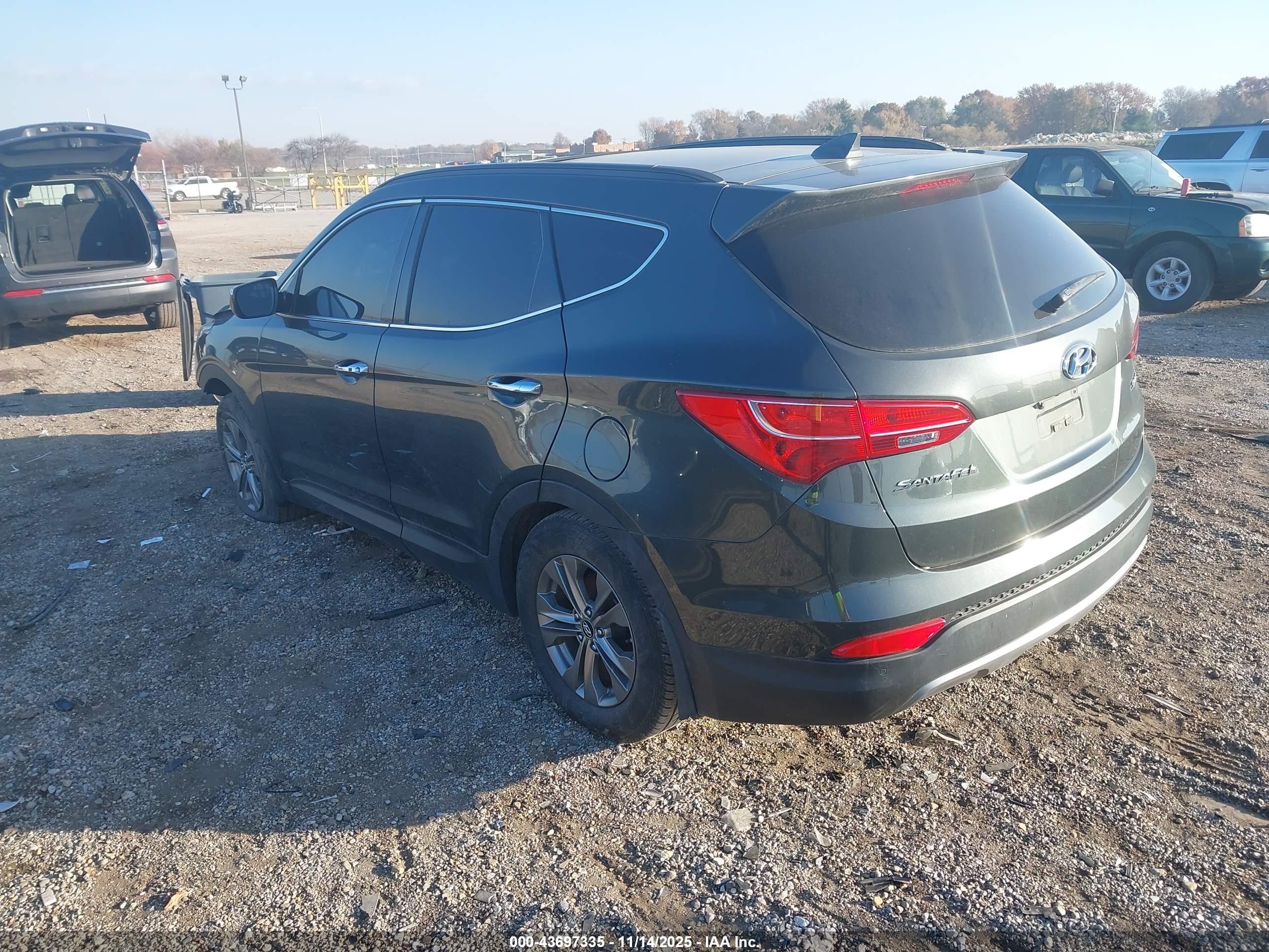 HYUNDAI SANTA image 3