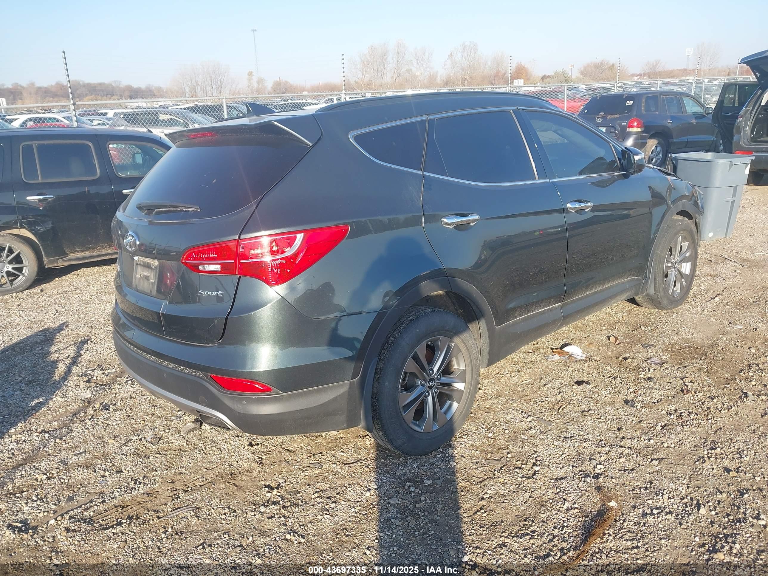 HYUNDAI SANTA image 4
