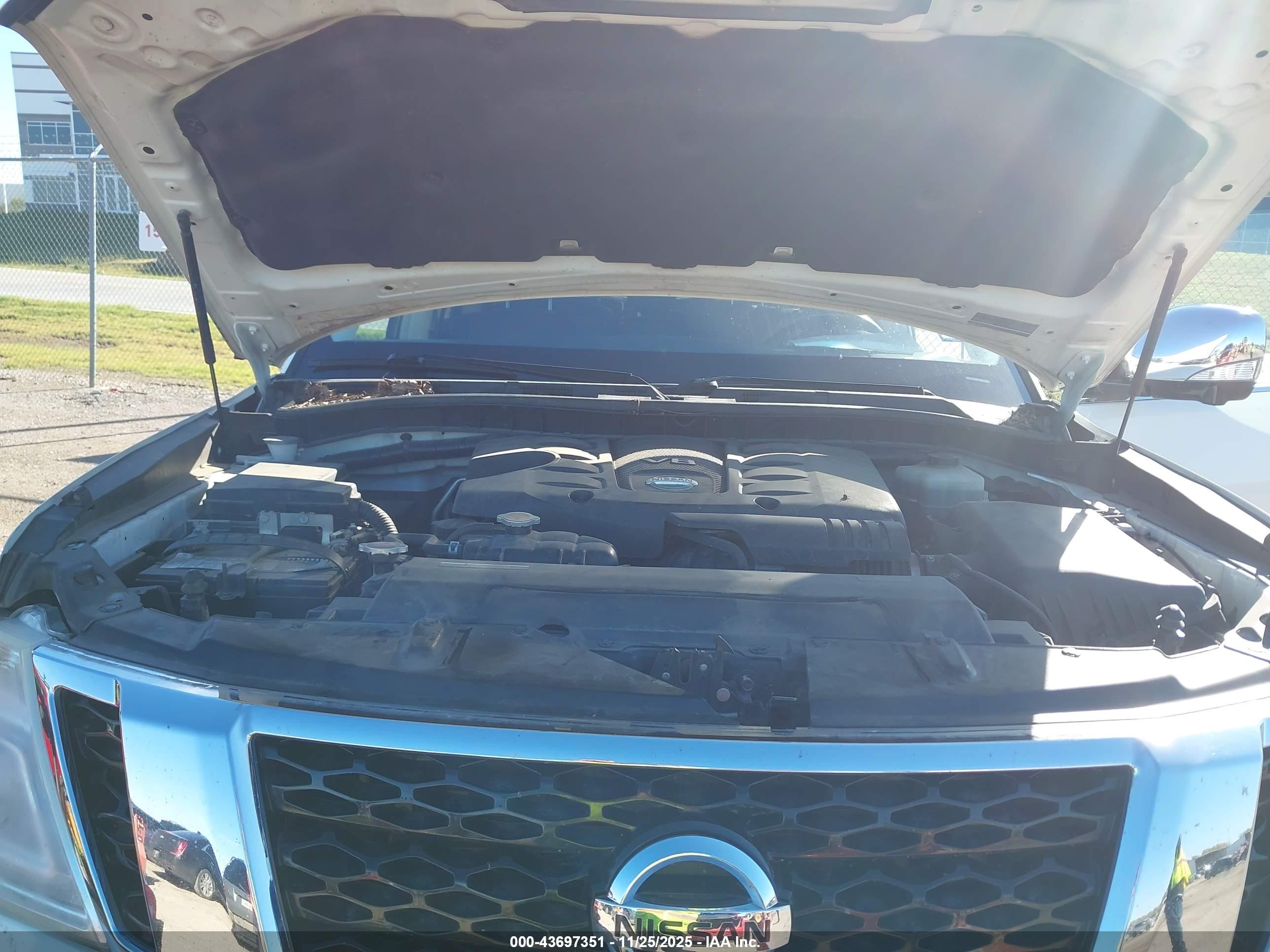 NISSAN ARMADA image 10