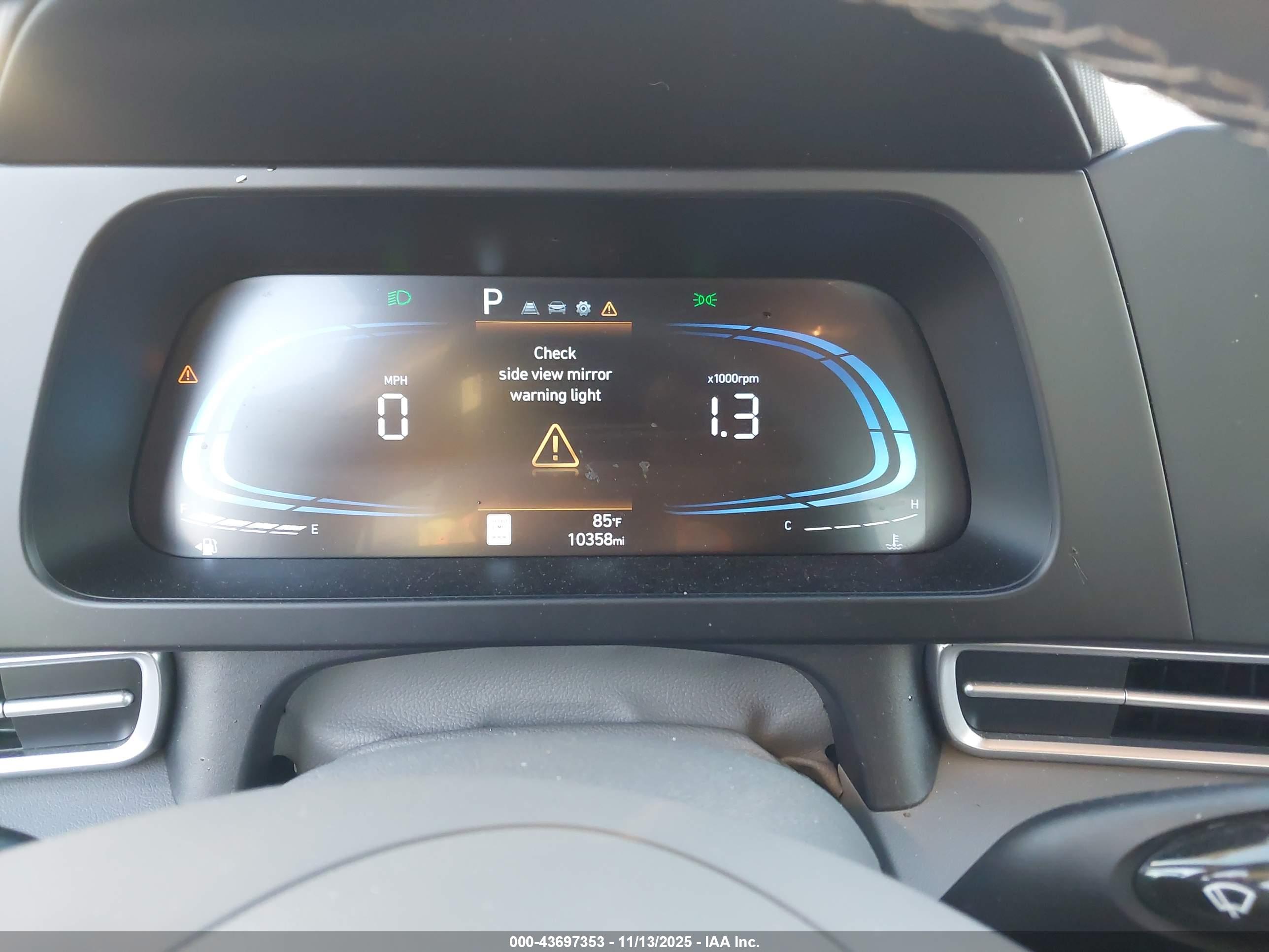 HYUNDAI ELANTRA image 7