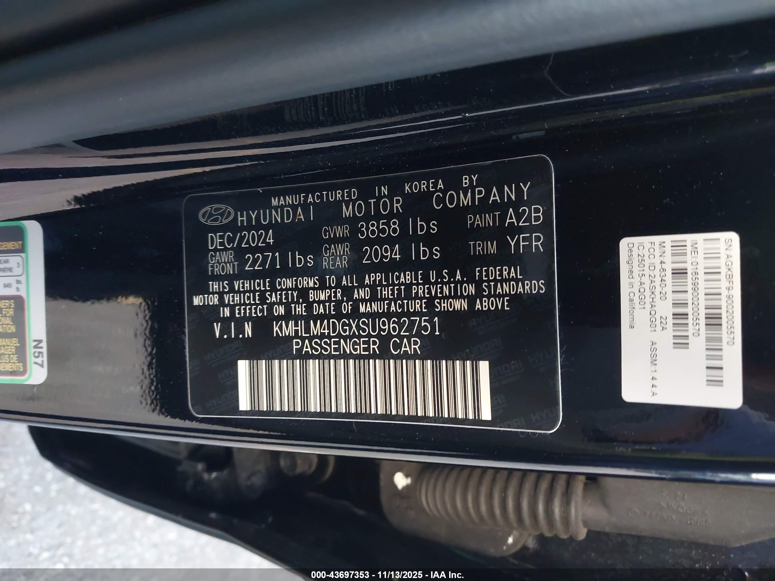 HYUNDAI ELANTRA image 9