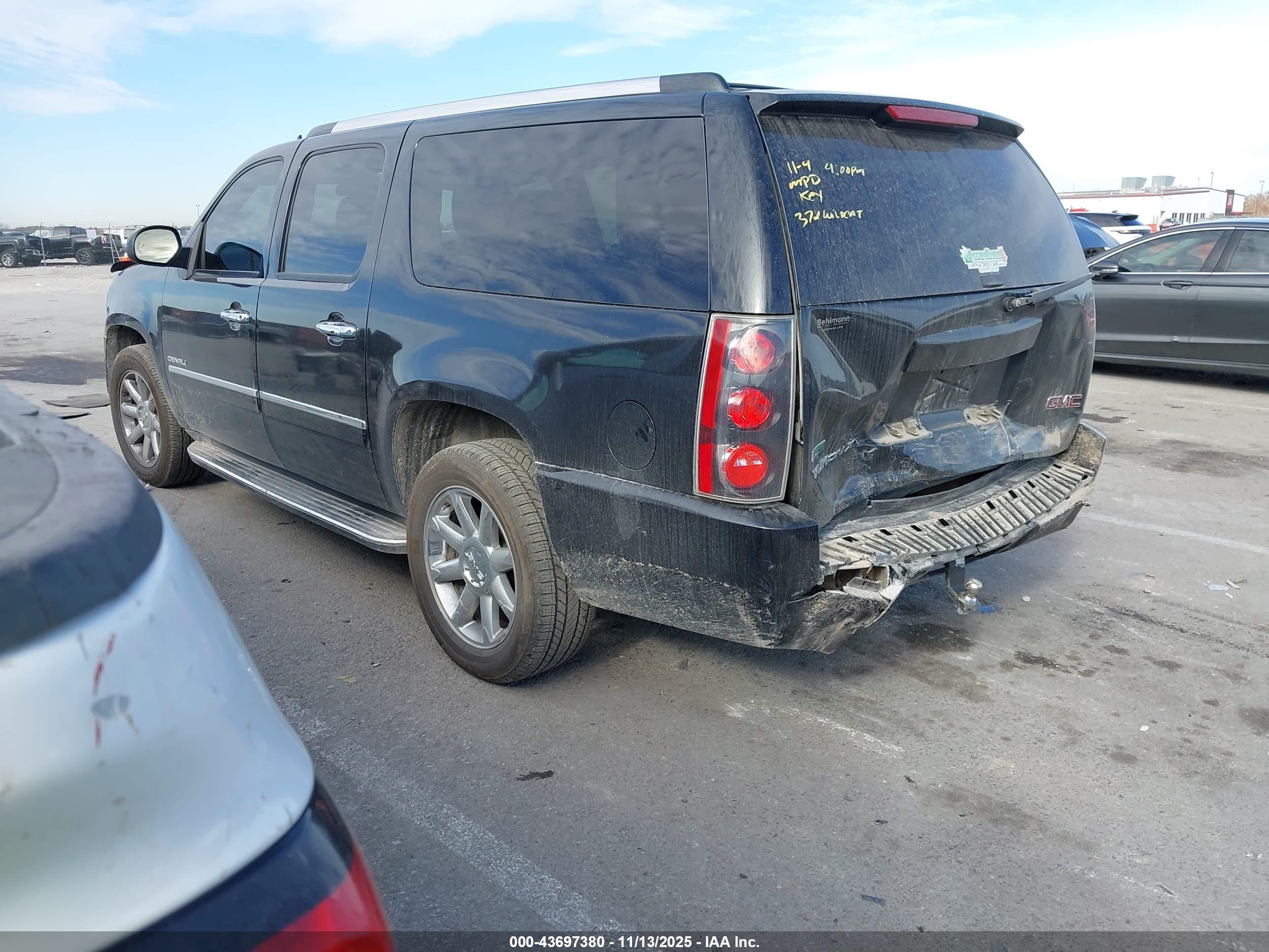 GMC YUKON image 3