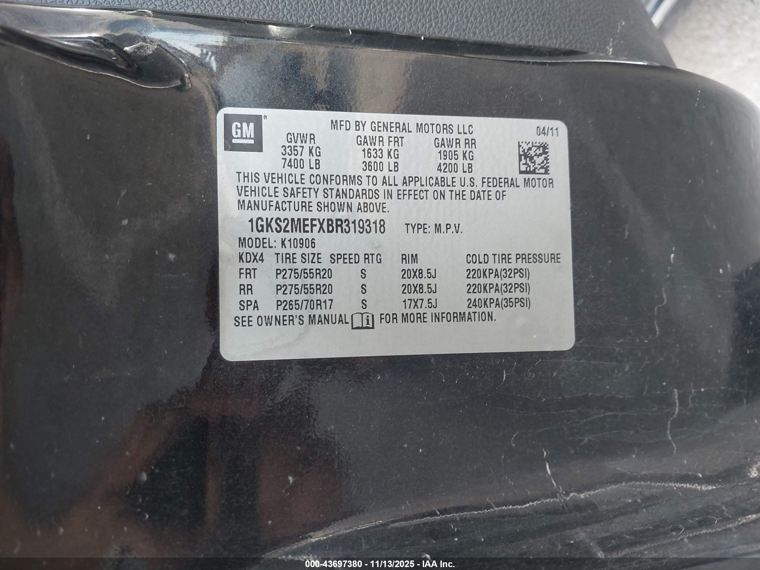 GMC YUKON image 9