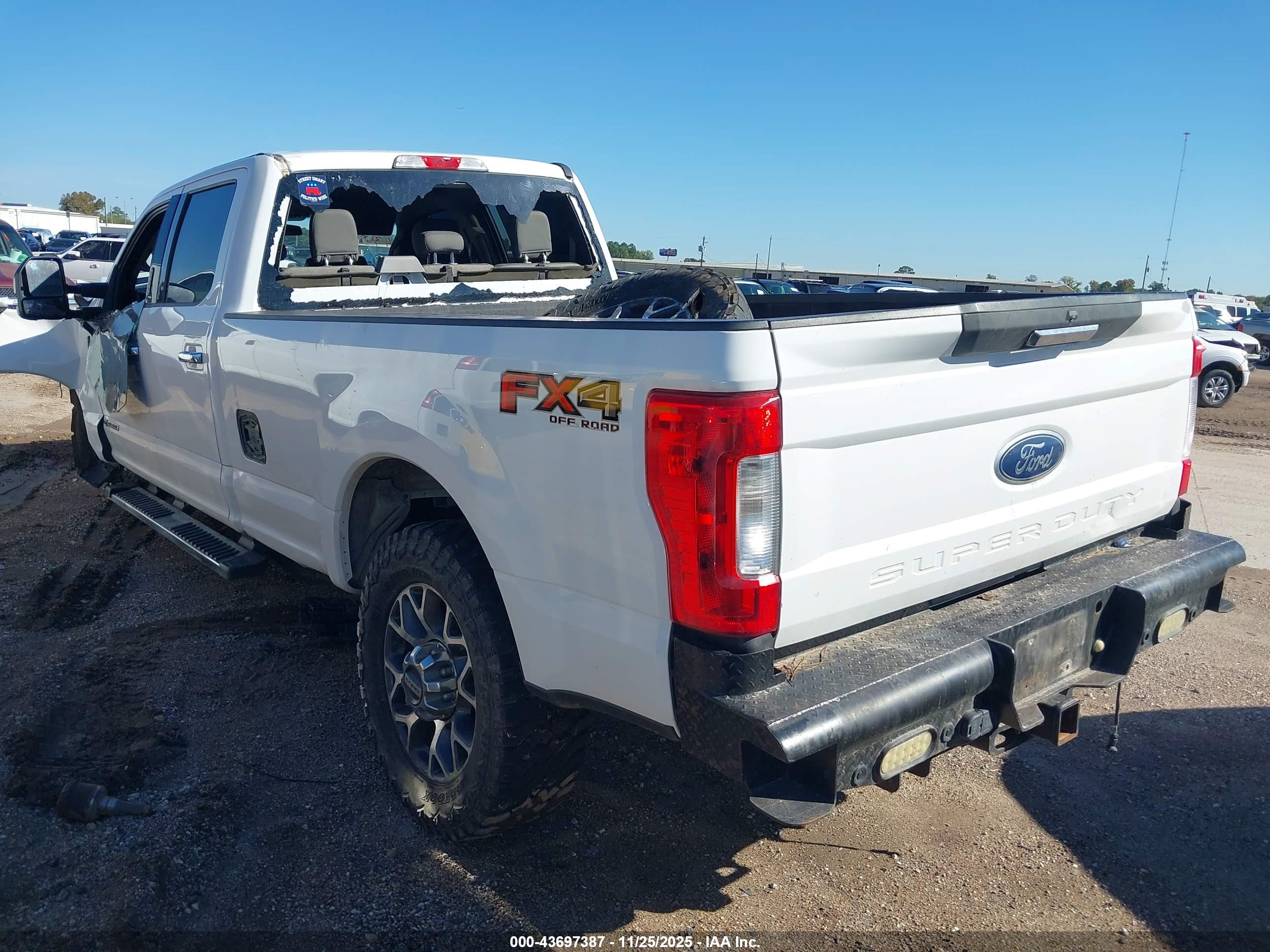 FORD F-350 image 3