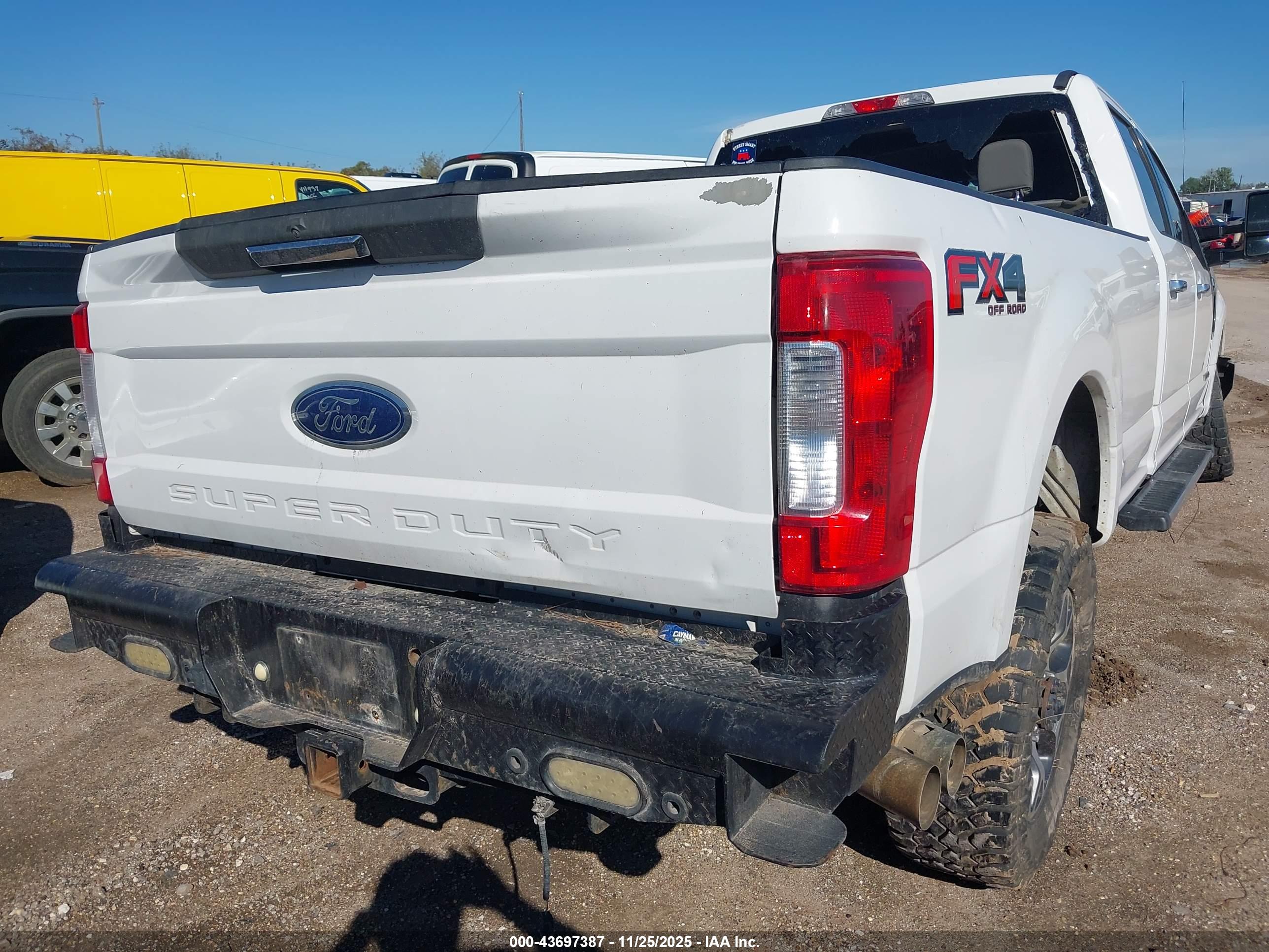 FORD F-350 image 4