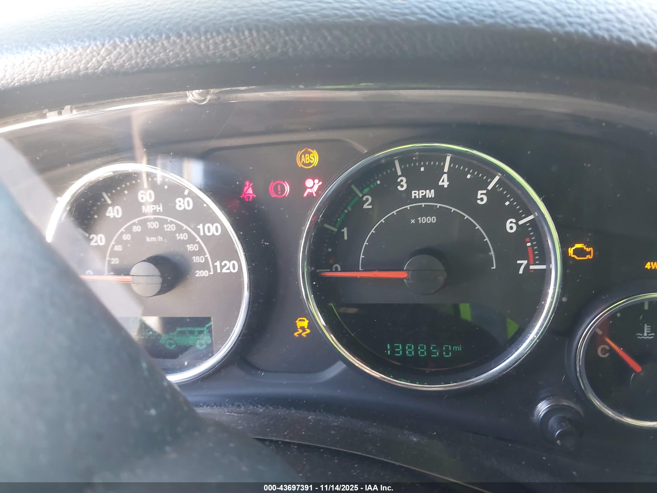 JEEP WRANGLER image 7
