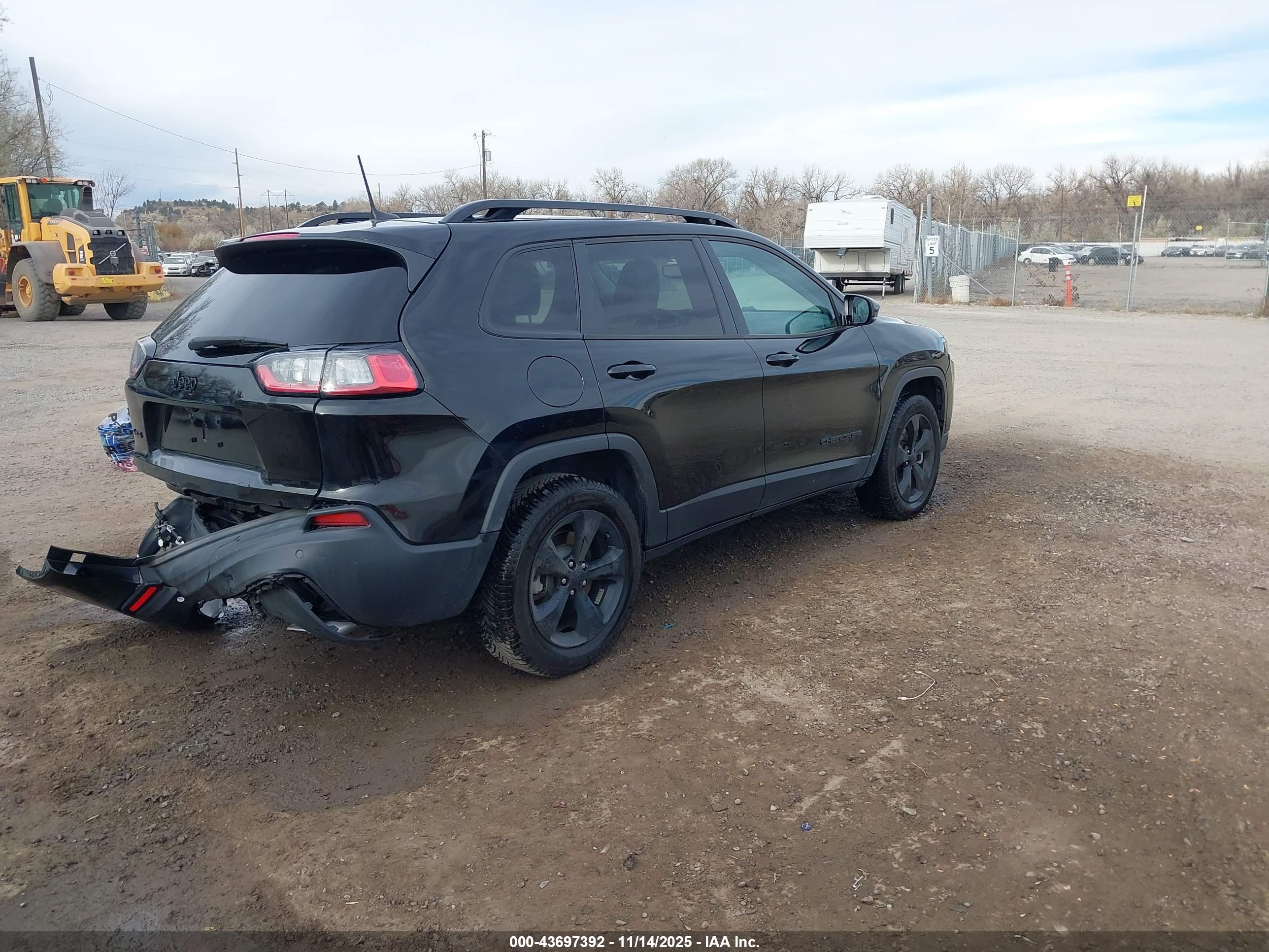 JEEP CHEROKEE image 4