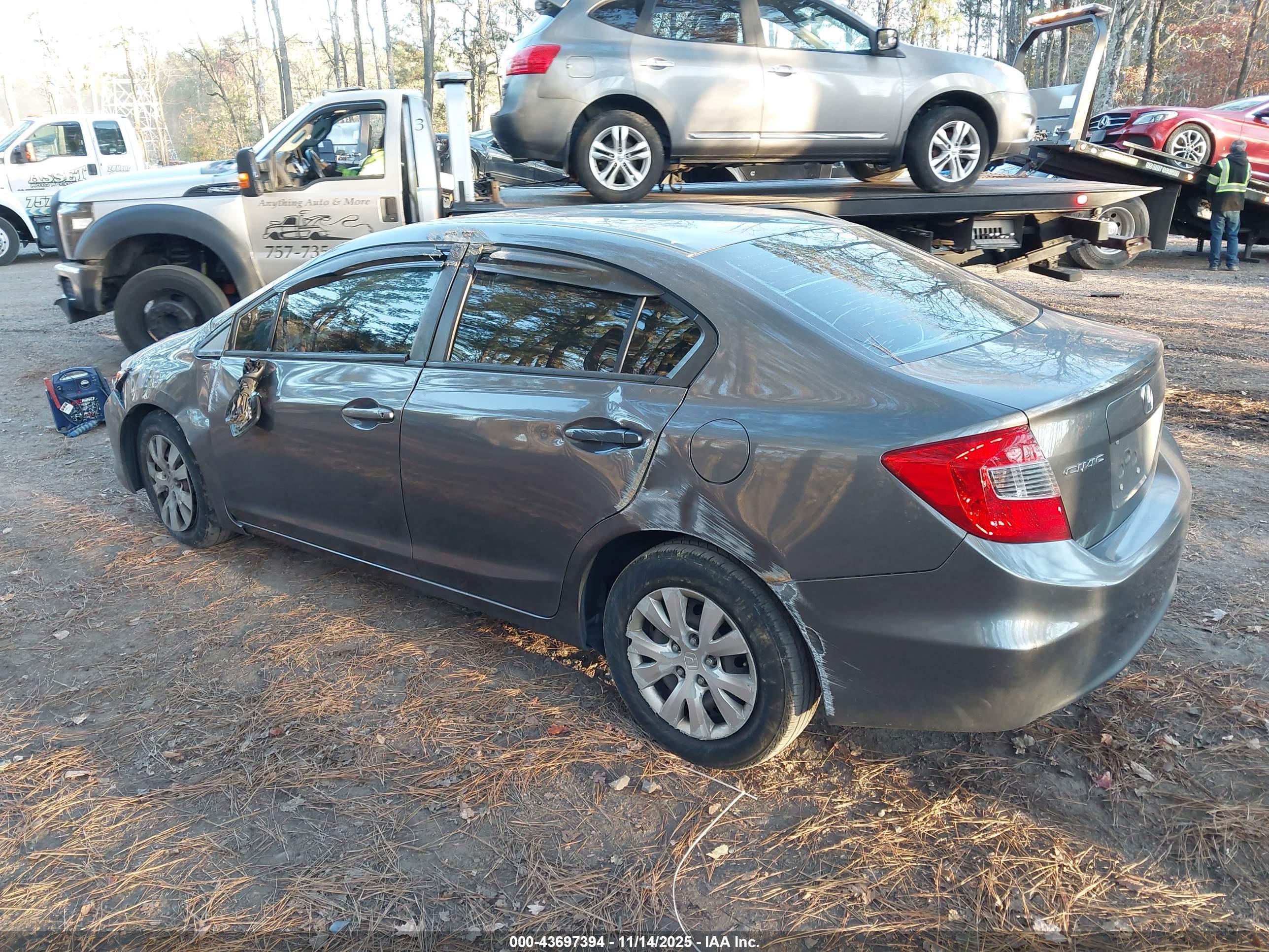 HONDA CIVIC image 3