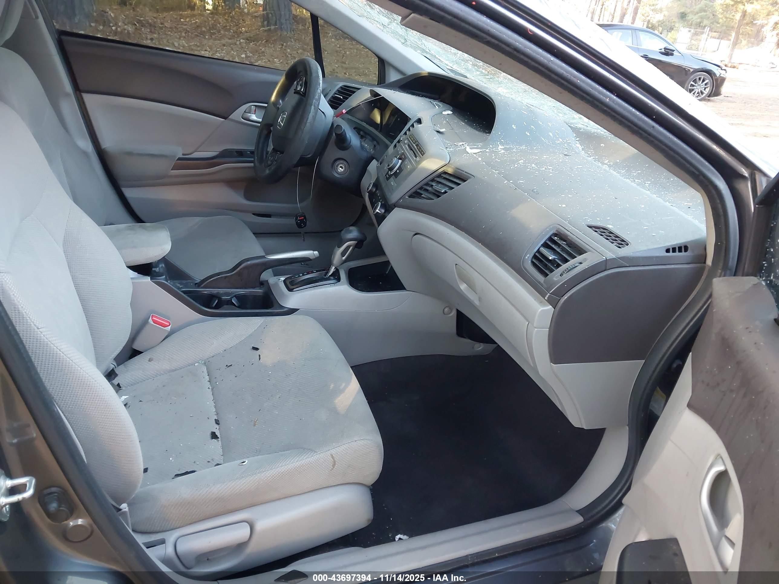 HONDA CIVIC image 5