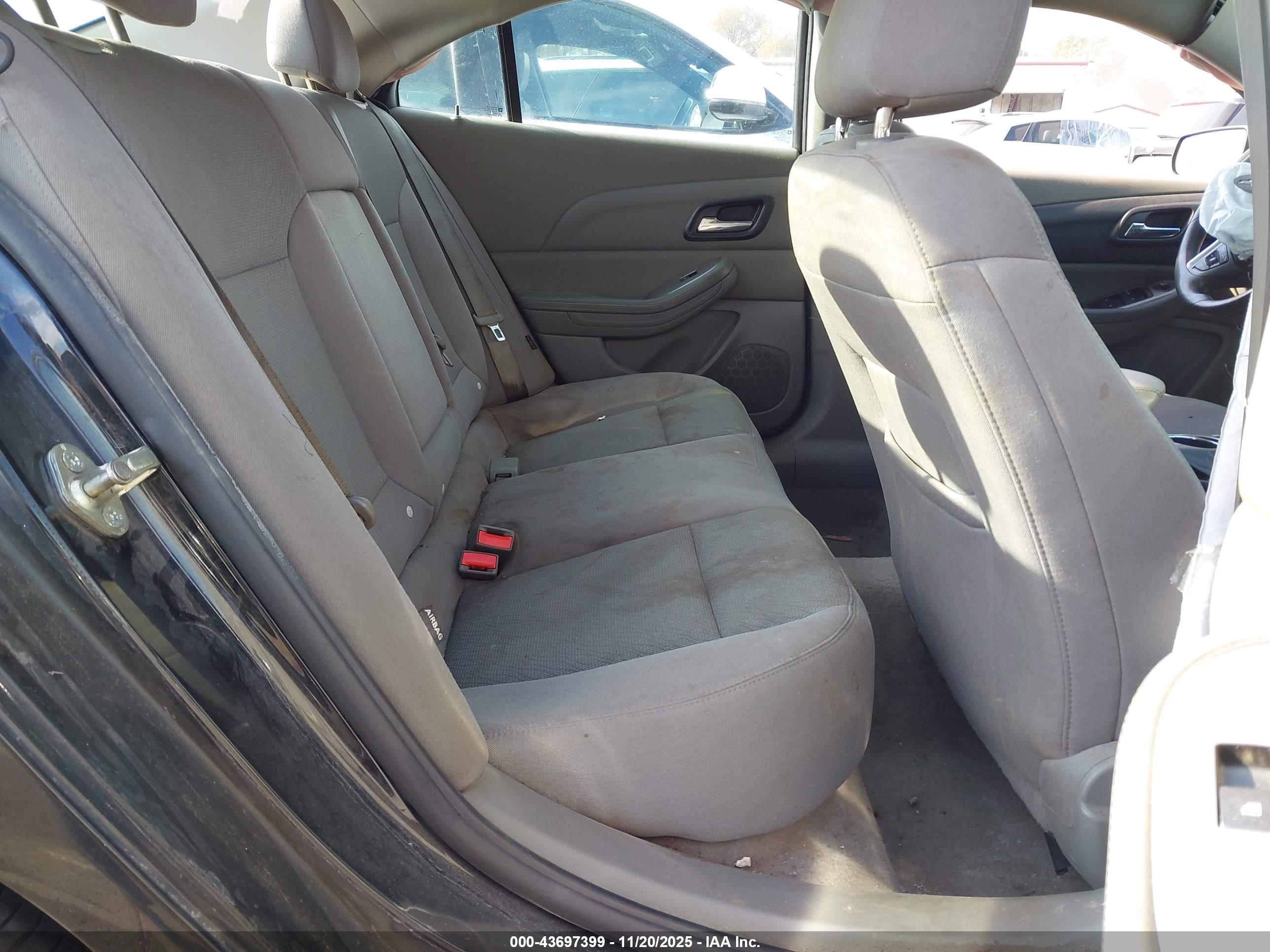CHEVROLET MALIBU image 8