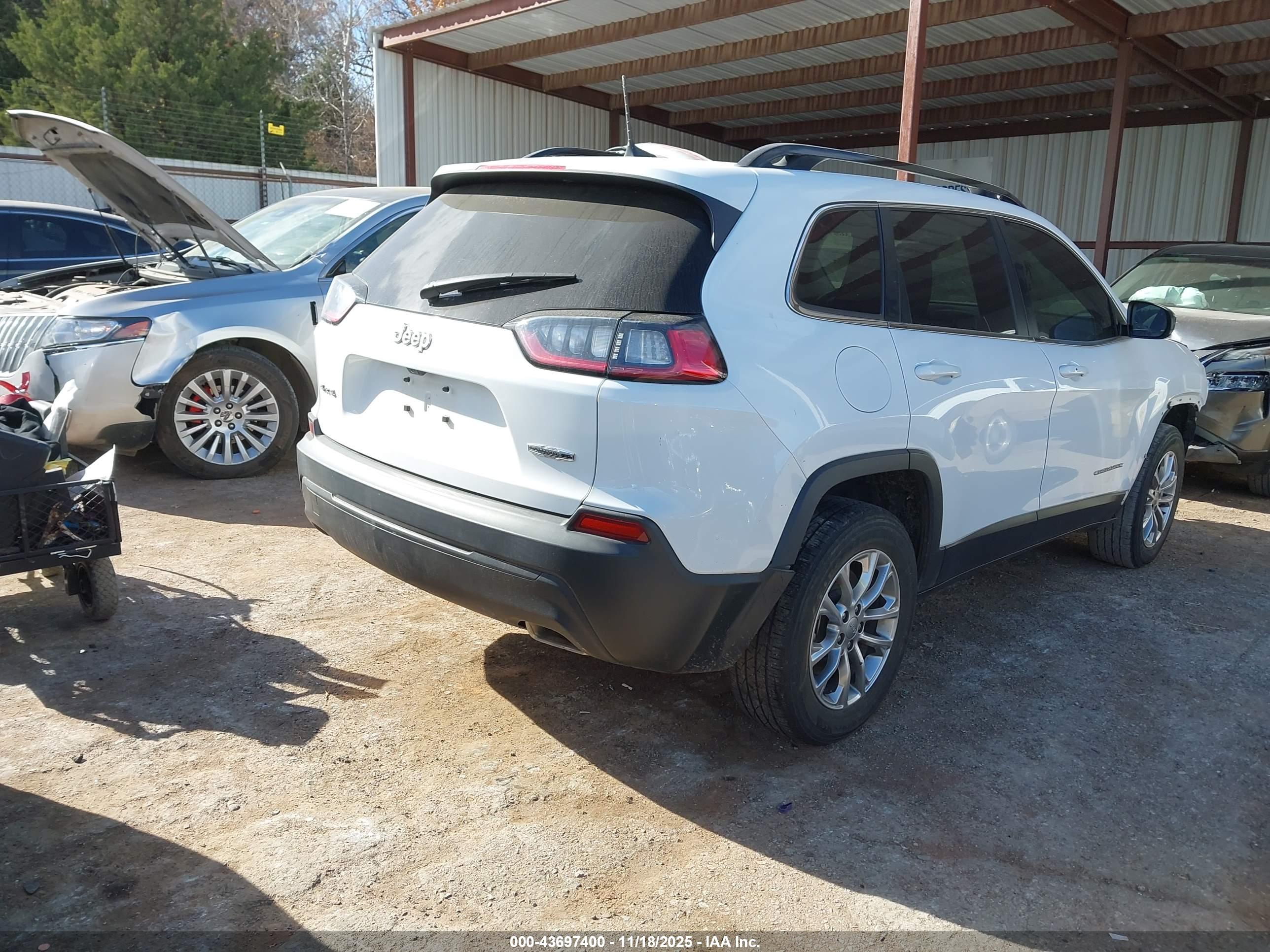 JEEP CHEROKEE image 4