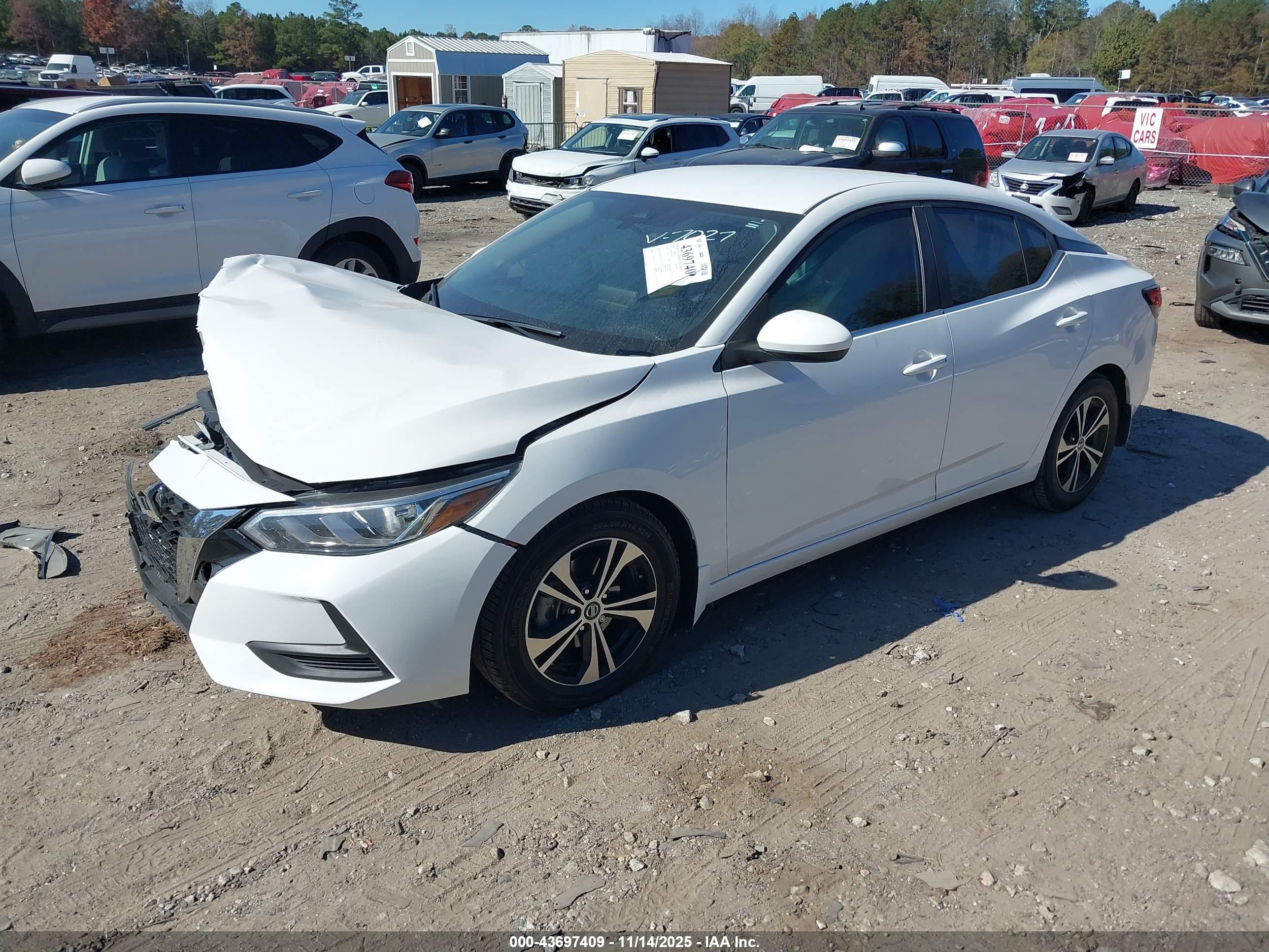 NISSAN SENTRA image 2
