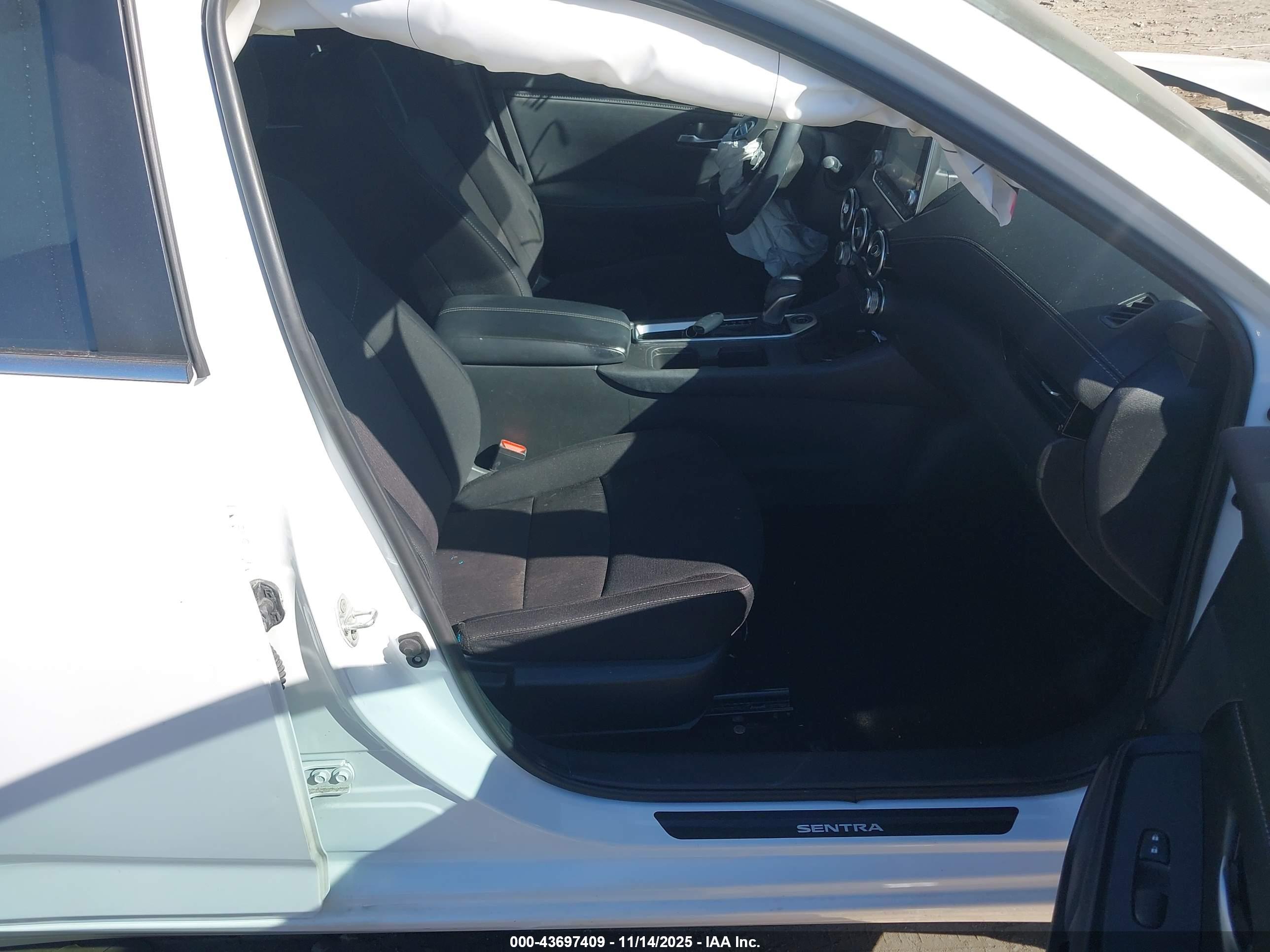 NISSAN SENTRA image 5