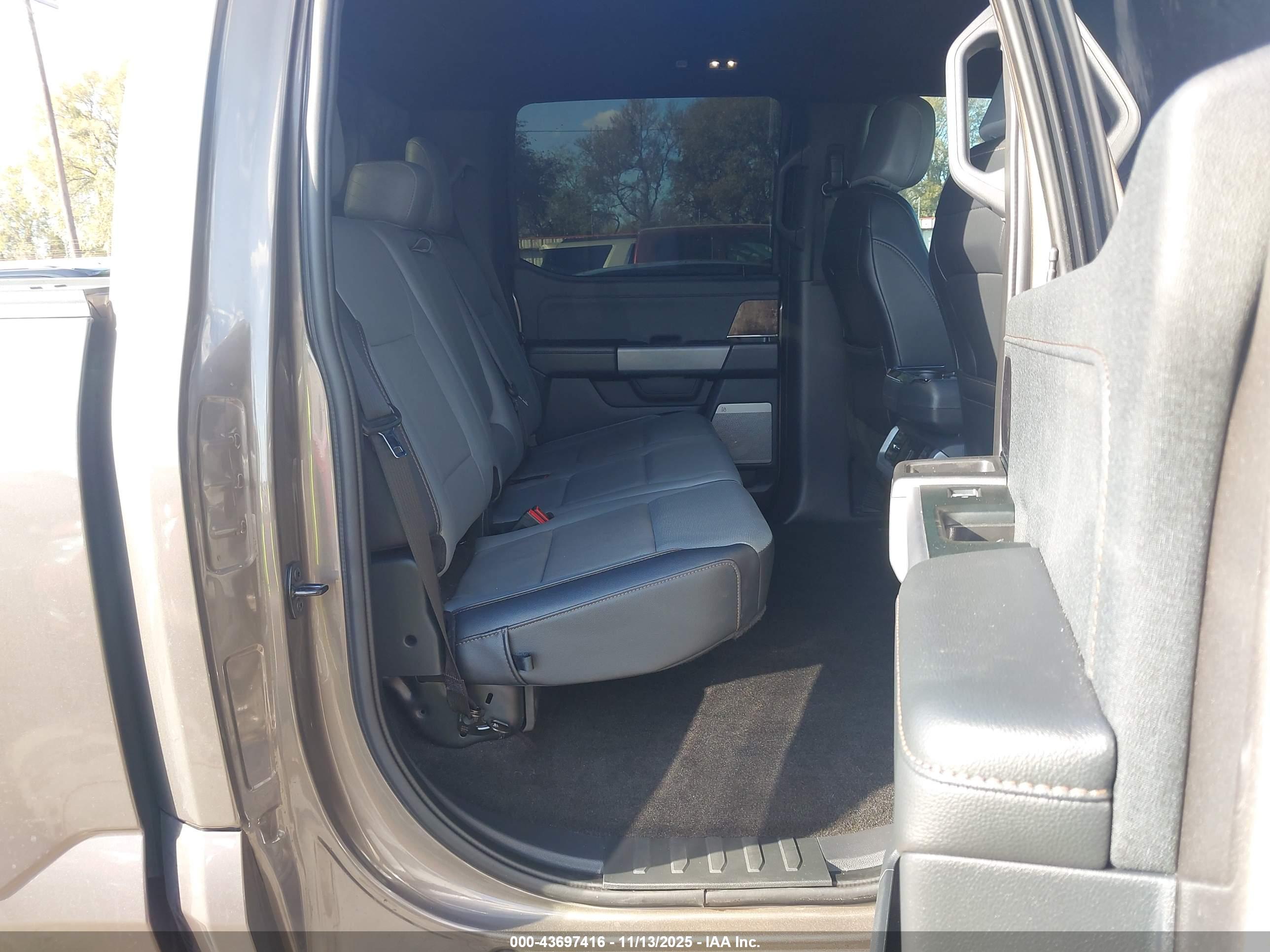 FORD F-150 image 8