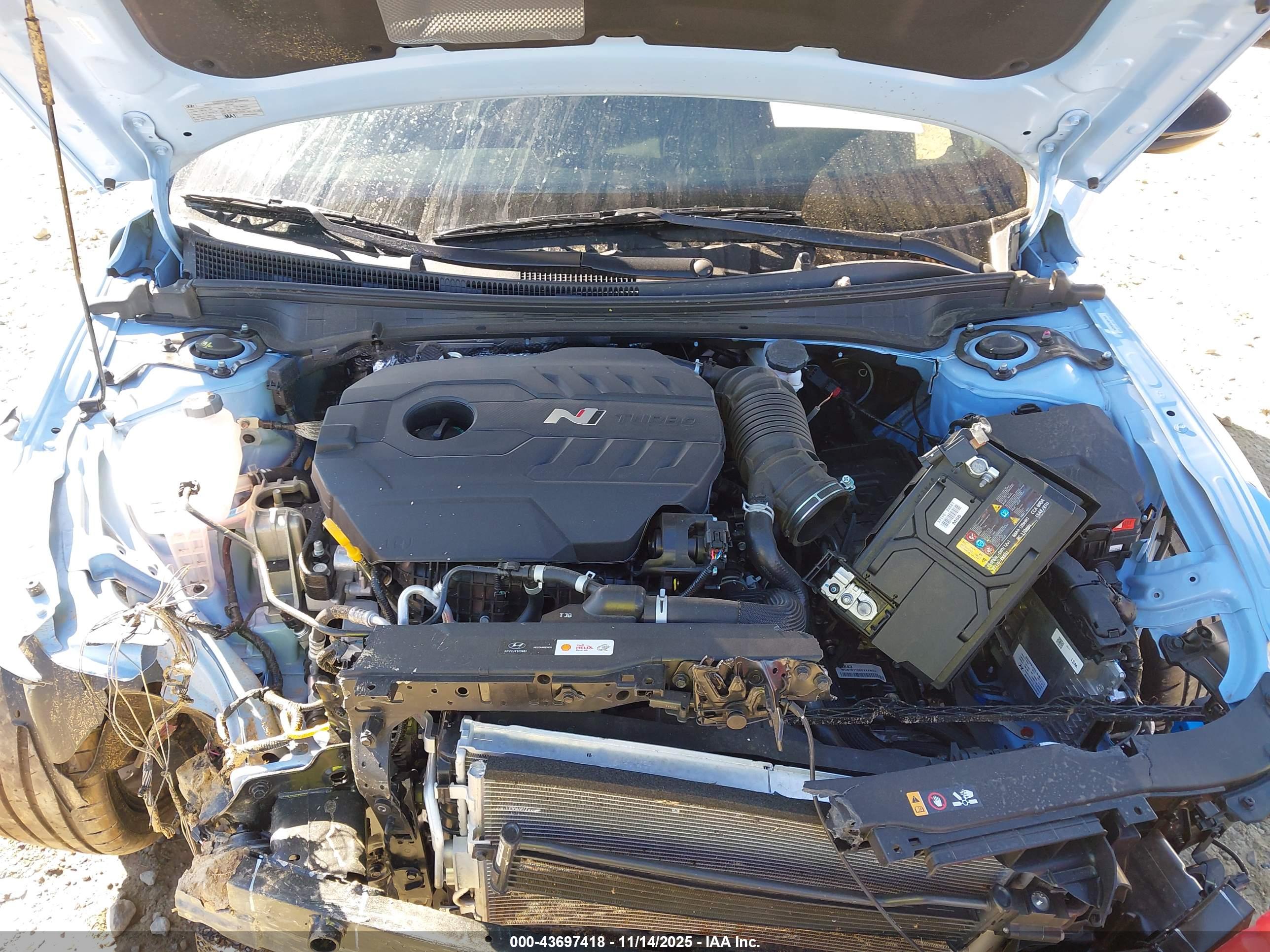 HYUNDAI ELANTRA image 10