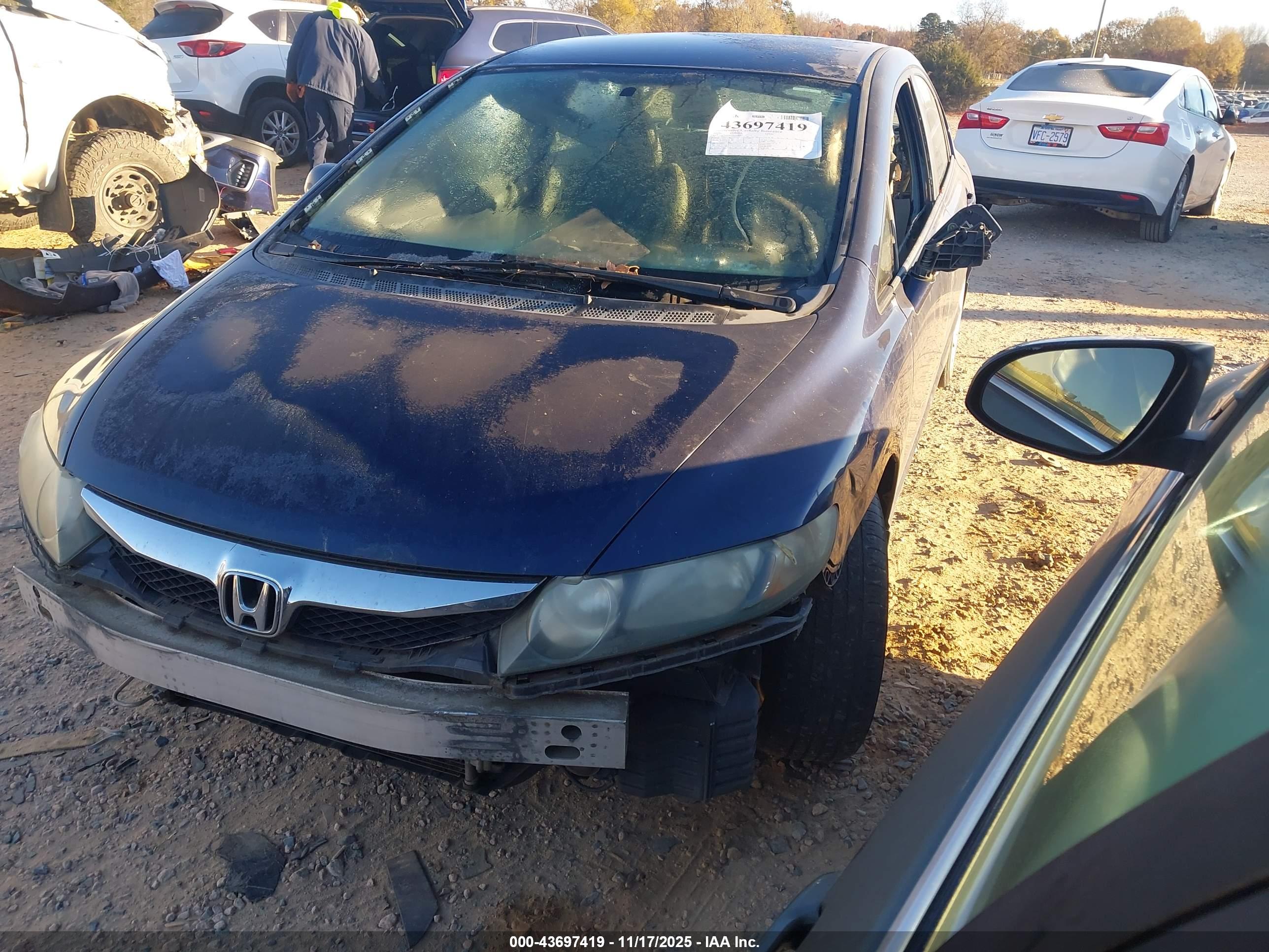HONDA CIVIC image 2