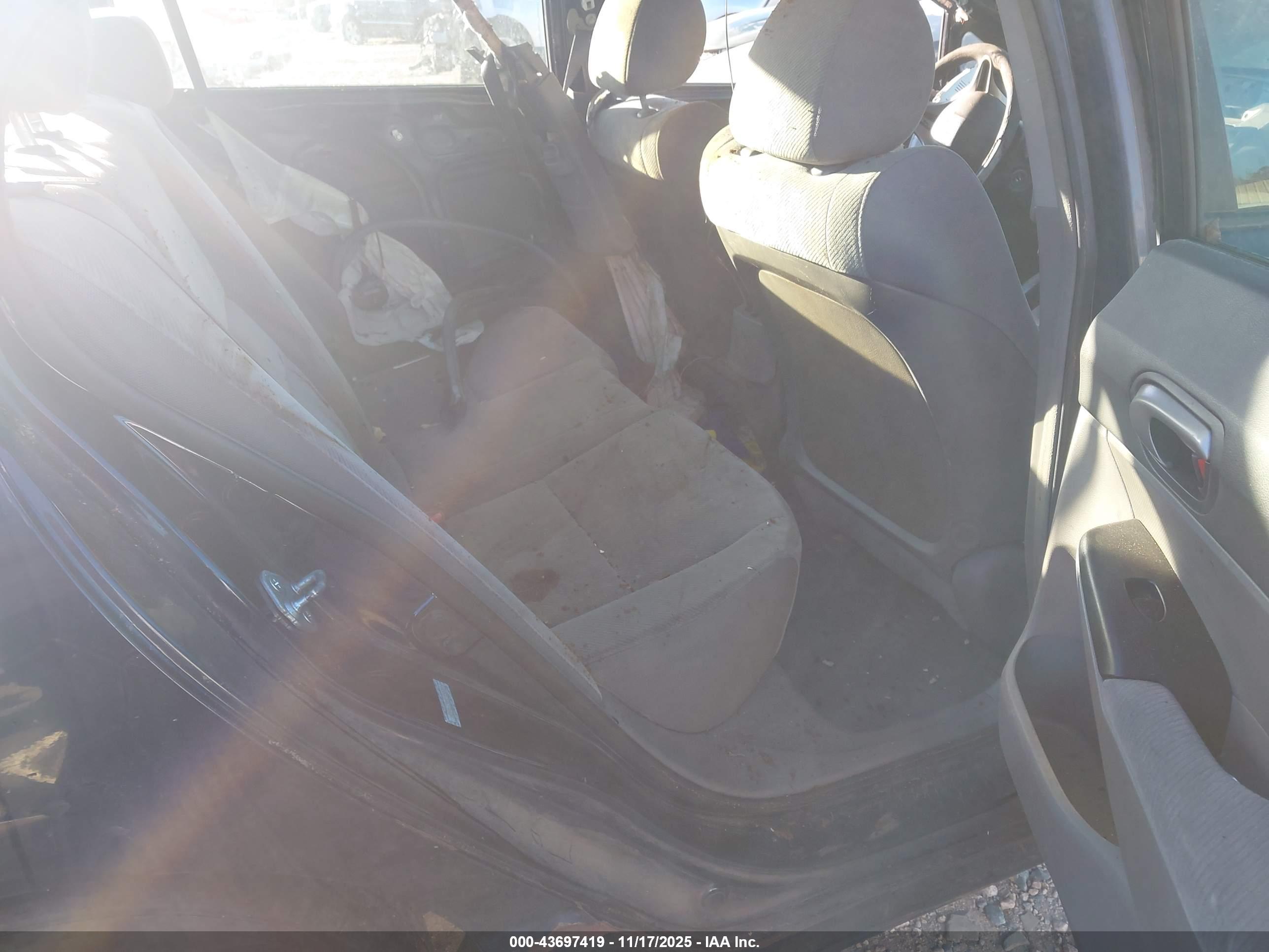 HONDA CIVIC image 8
