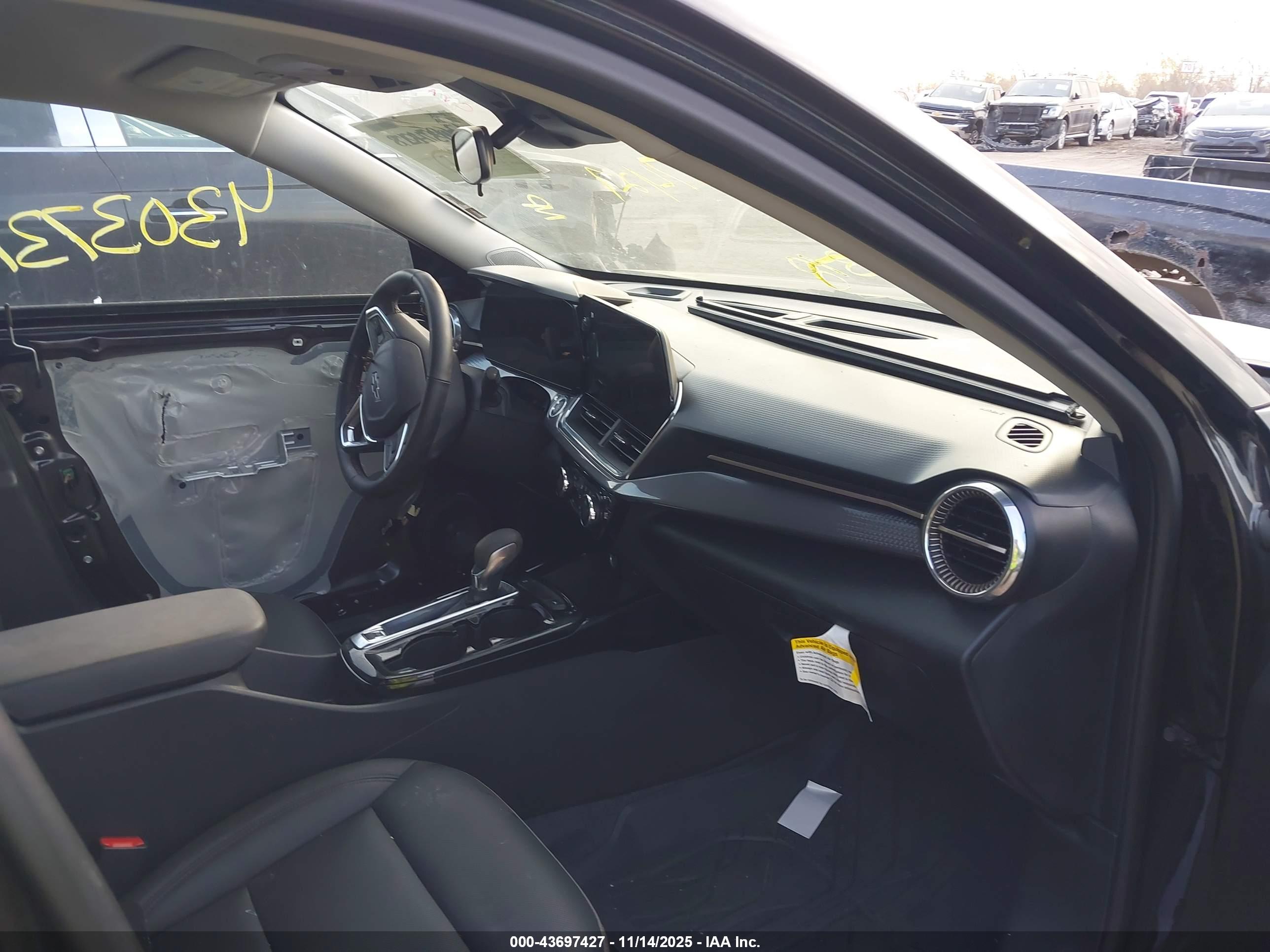 CHEVROLET TRAX image 5